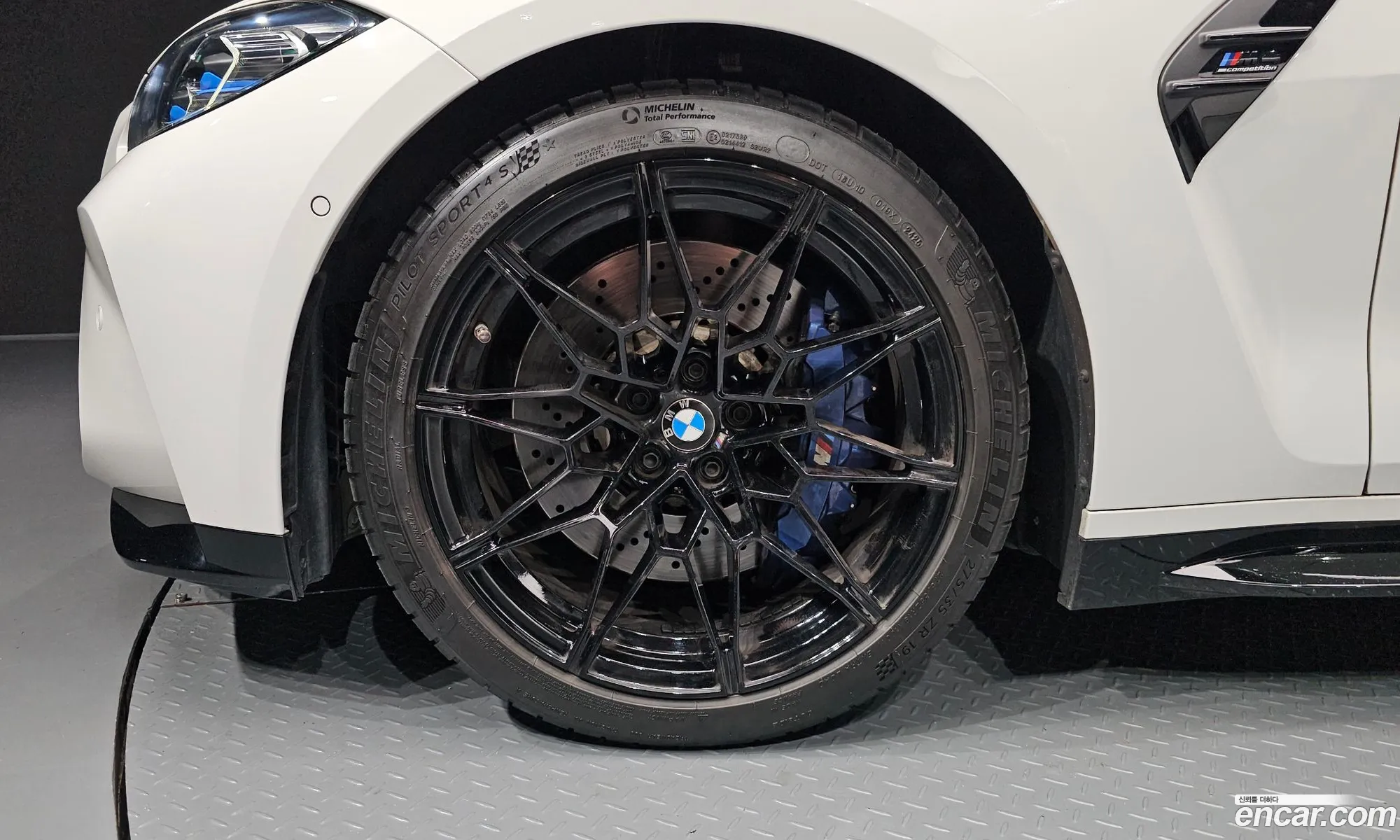 BMW M4 2024 — 13