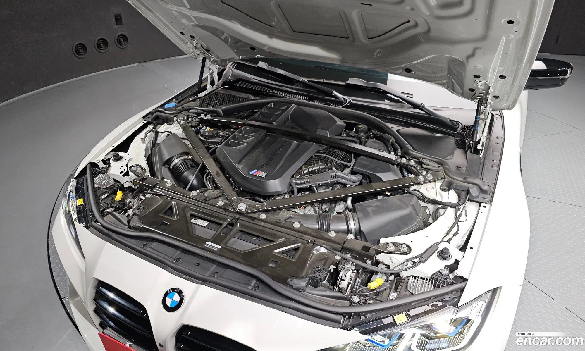 BMW M4 2024 — 6