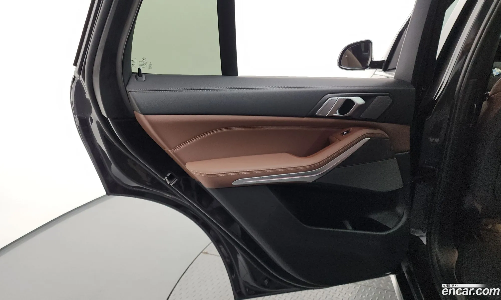 BMW X5 2019 5UXCR6C51KLL27682 — 5