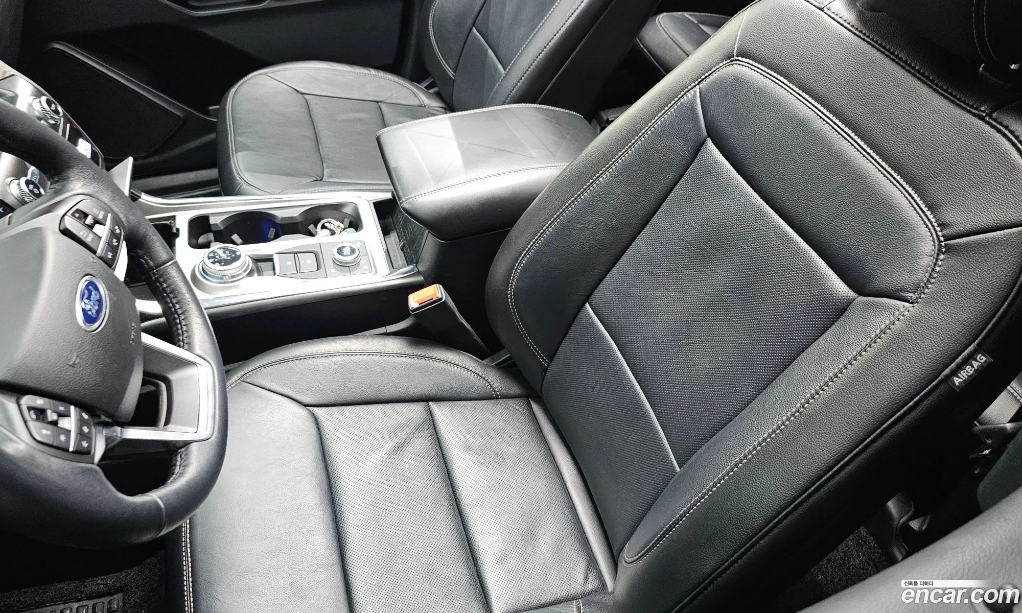 Ford Explorer 6th Gen 2020 1FMSK8FH6LGB88304 — 19
