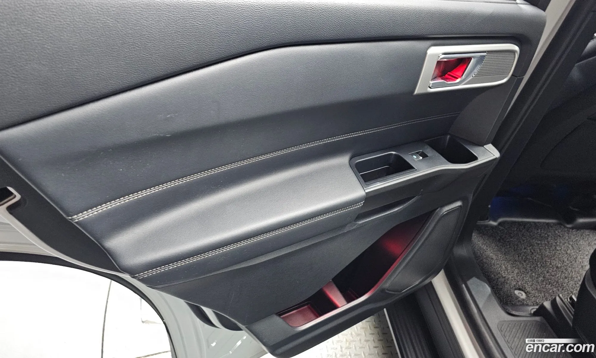Ford Explorer 6th Gen 2020 1FMSK8FH6LGB88304 — 23