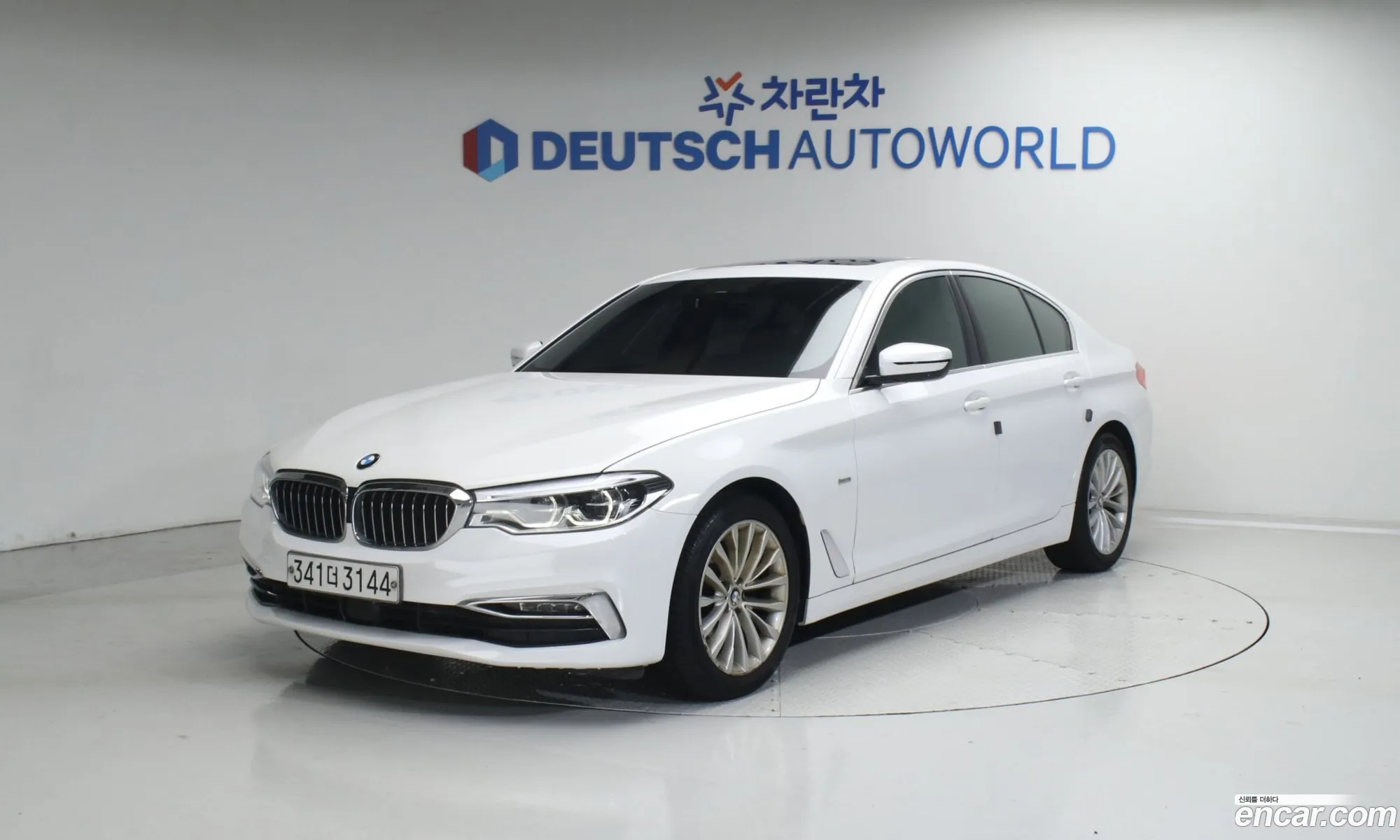 BMW 5 Series 2019 — 16