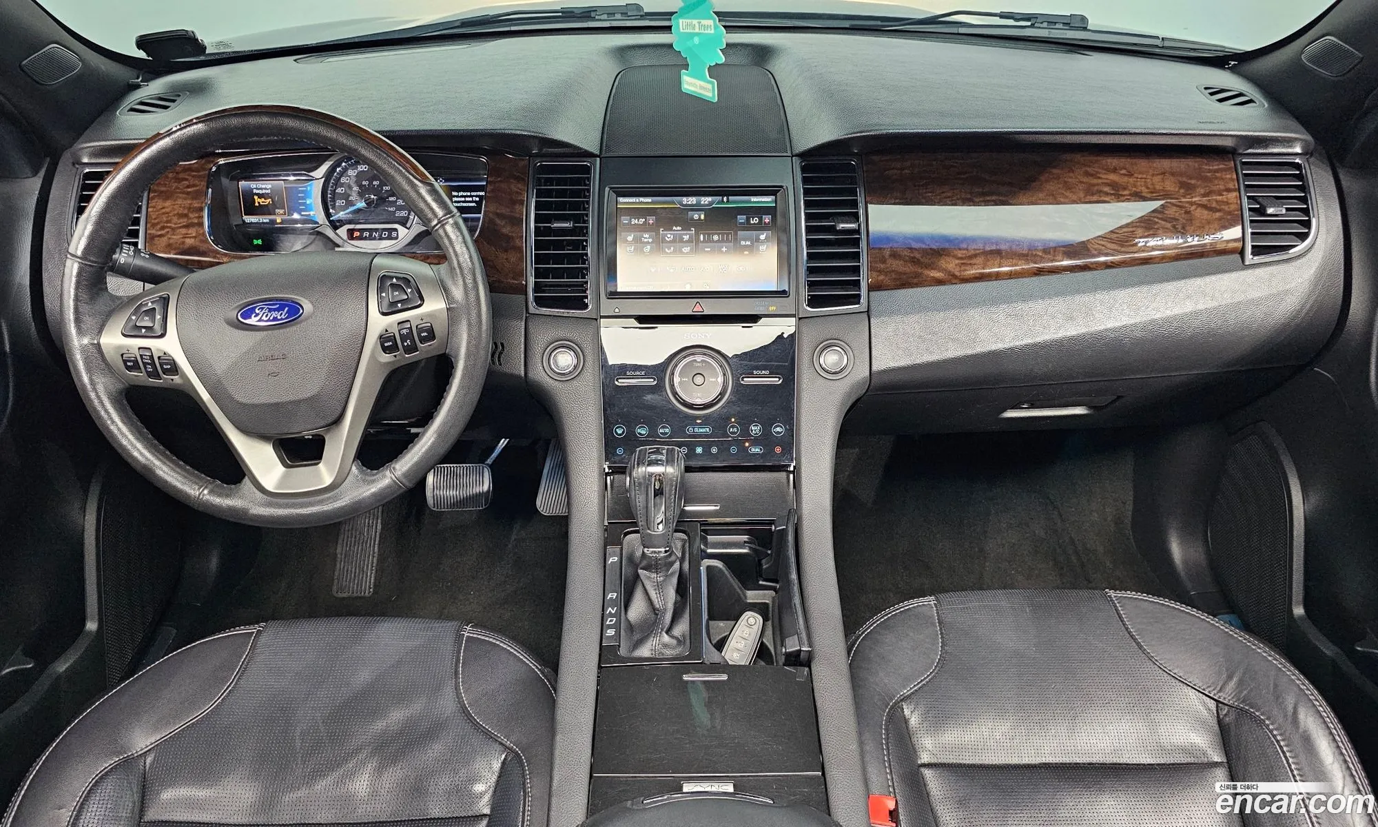 Ford Taurus 2016 1FAHP2F90GG137446 — 14