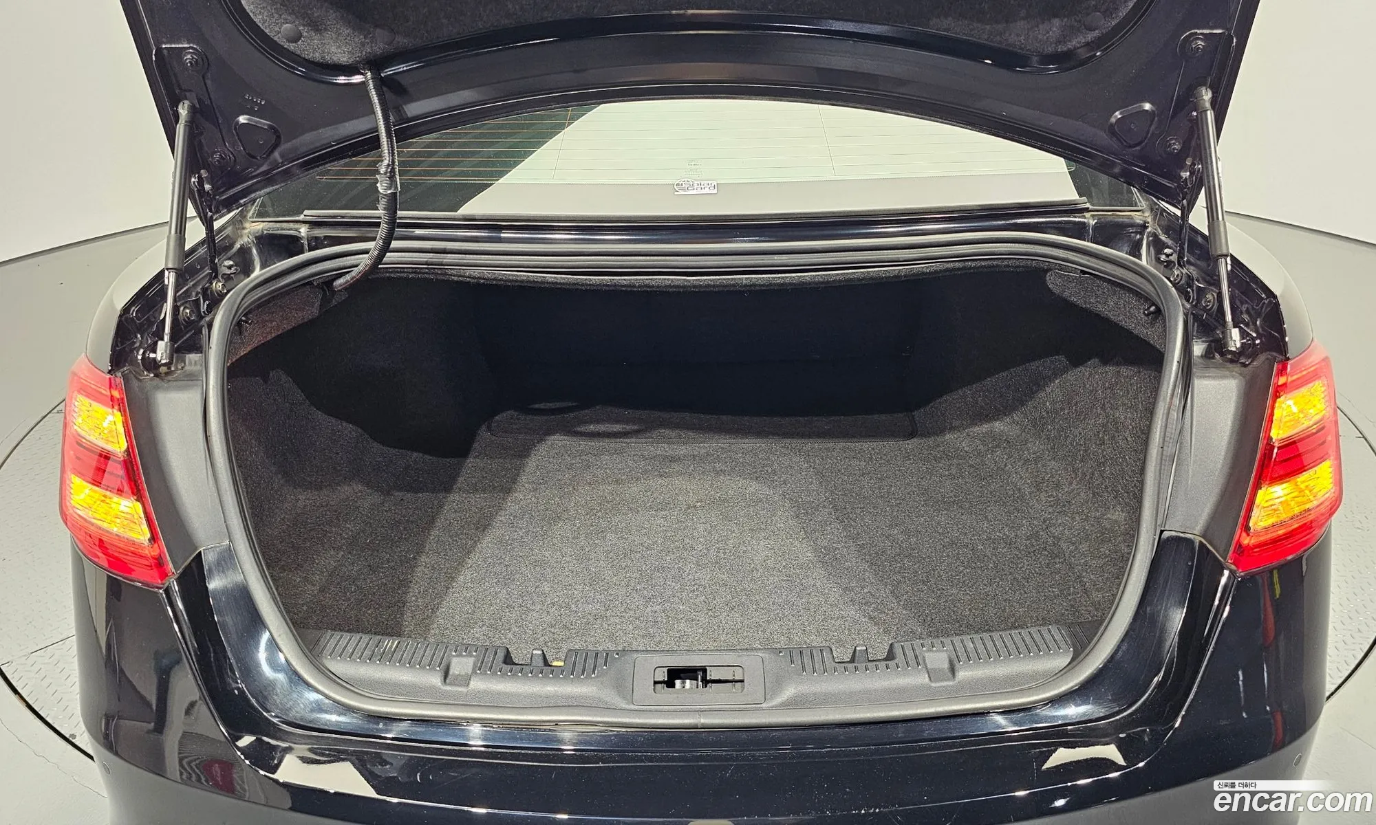Ford Taurus 2016 1FAHP2F90GG137446 — 19