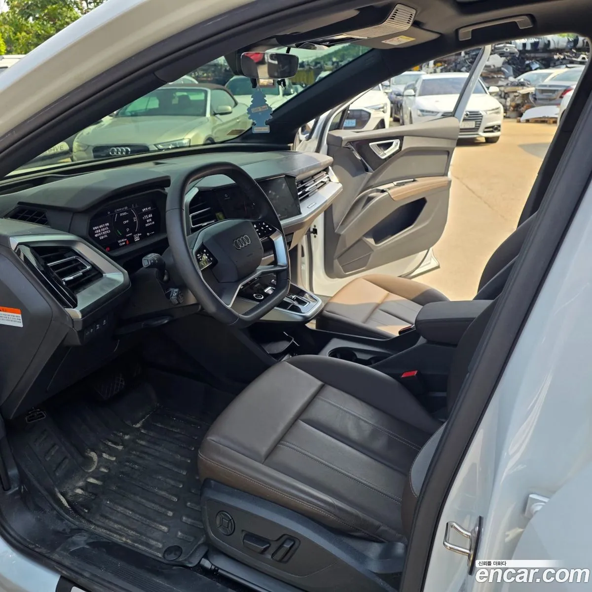 Audi Q4 e-tron 2025 — 20