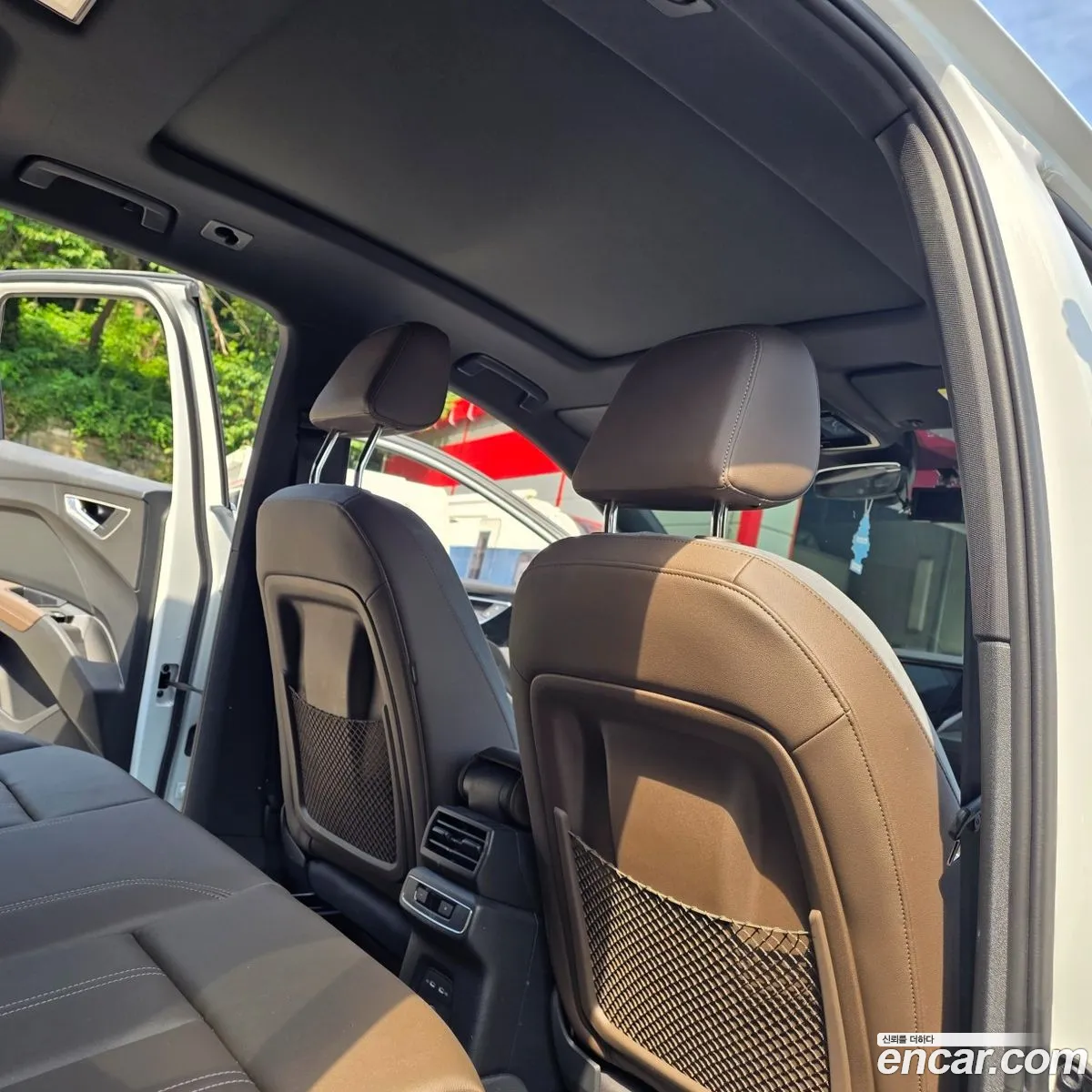 Audi Q4 e-tron 2025 — 8