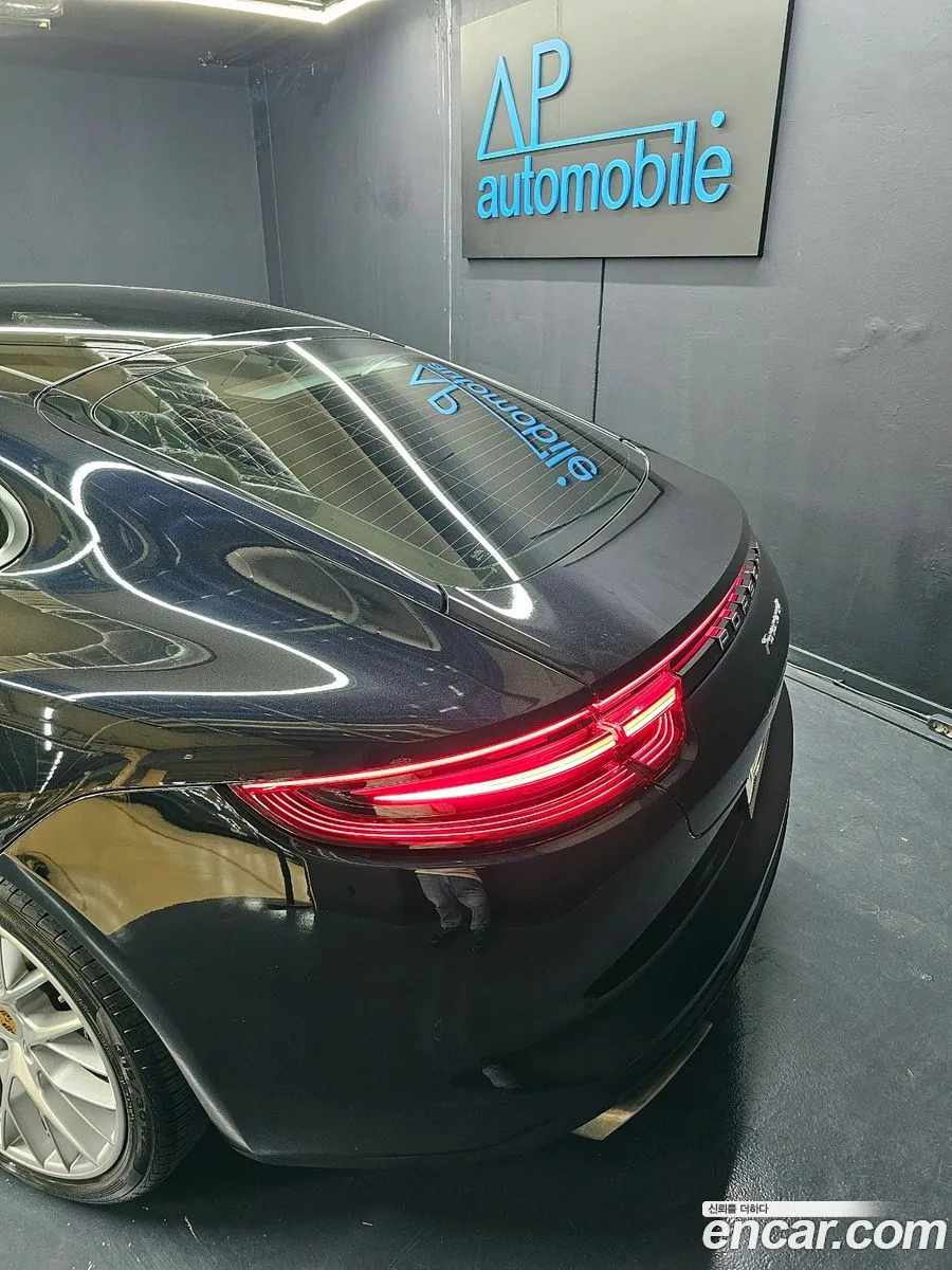 Porsche Panamera 2018 — 4