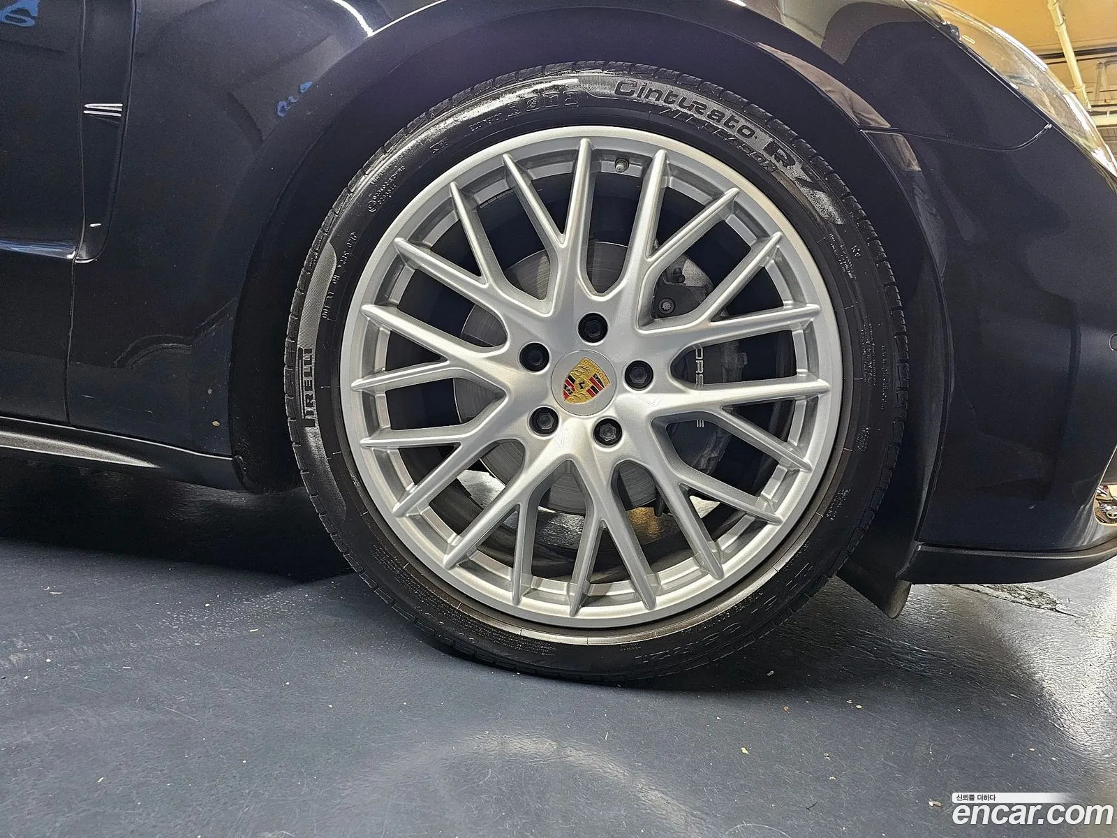 Porsche Panamera 2018 — 11