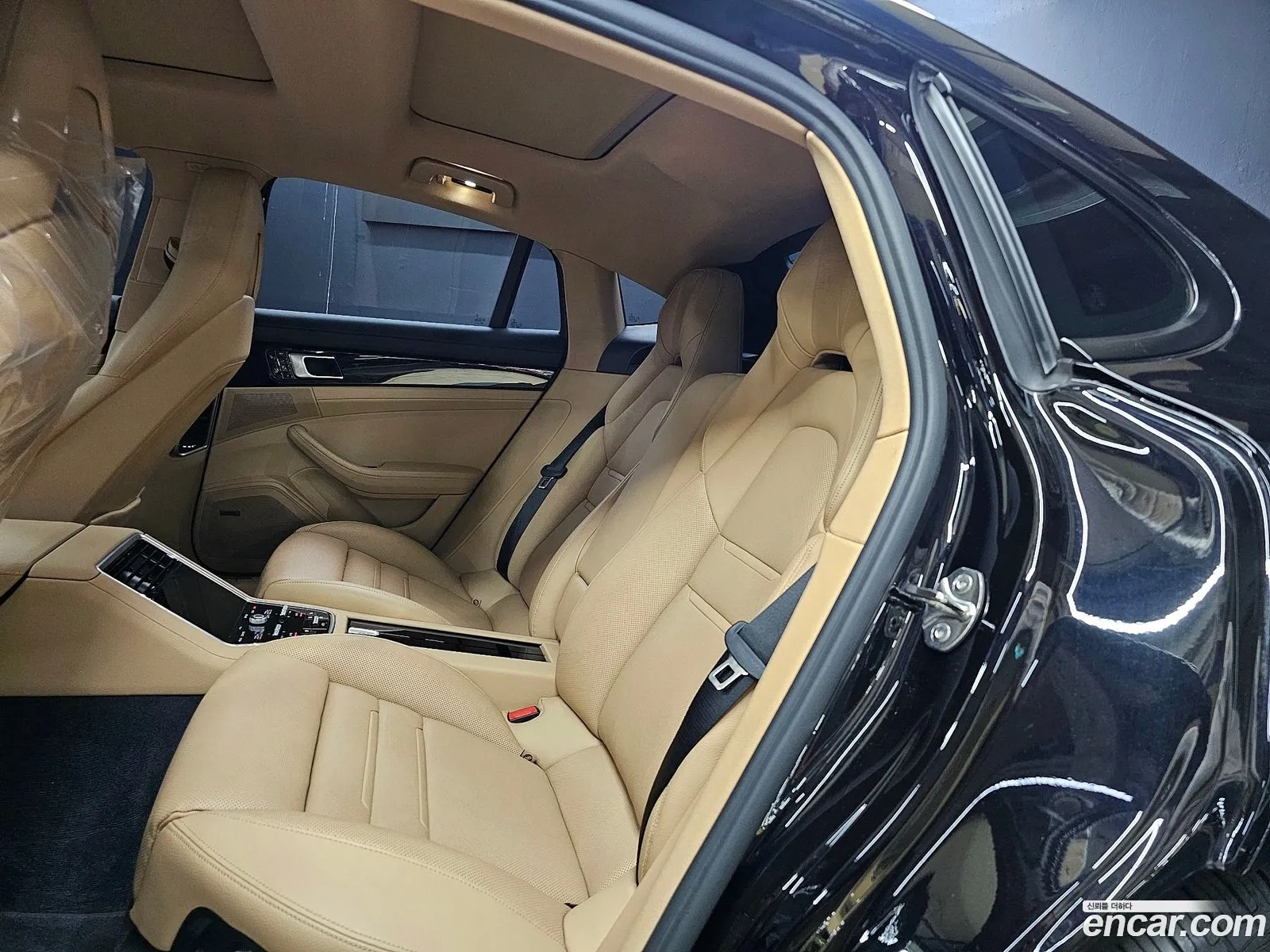 Porsche Panamera 2018 — 12