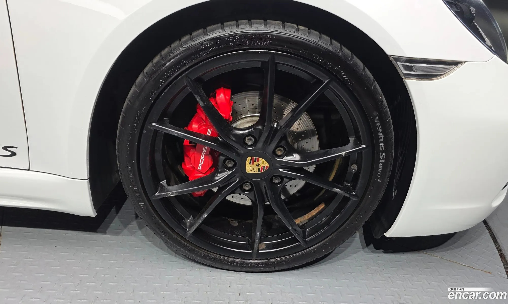 Porsche 718 Boxster 2019 WP0CB2980LS225152 — 22
