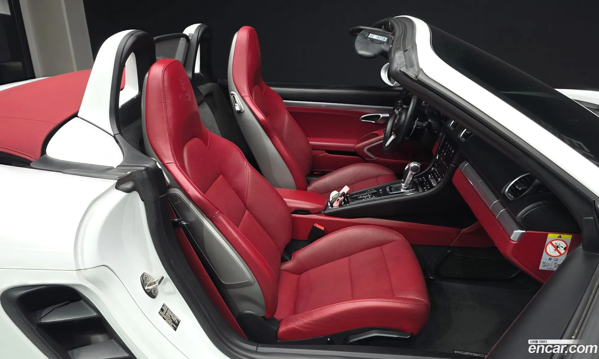Porsche 718 Boxster 2019 WP0CB2980LS225152 — 3