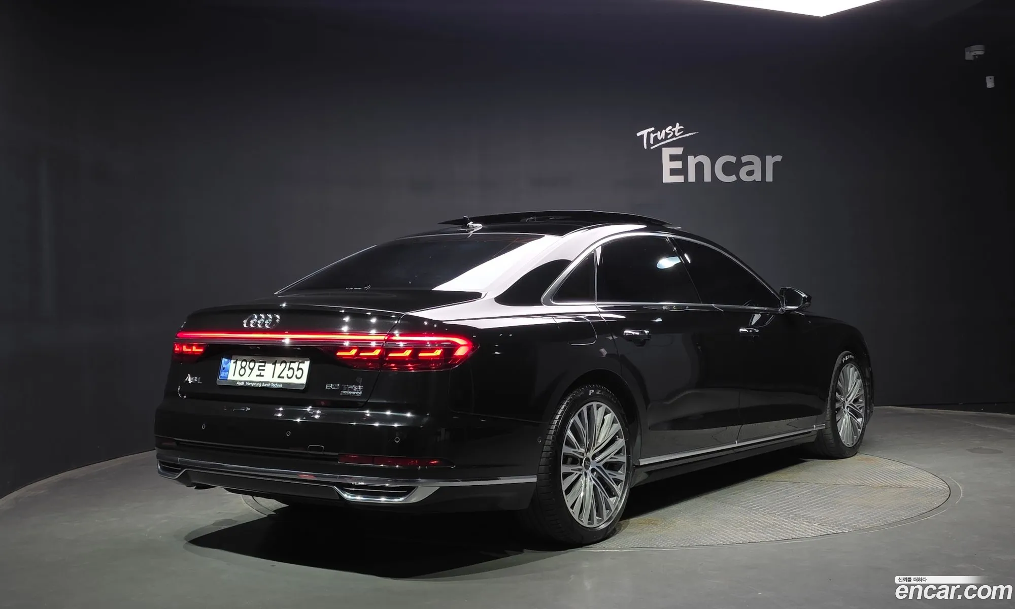 Audi A8 2021 WAUZZZF87MN013025 — 20
