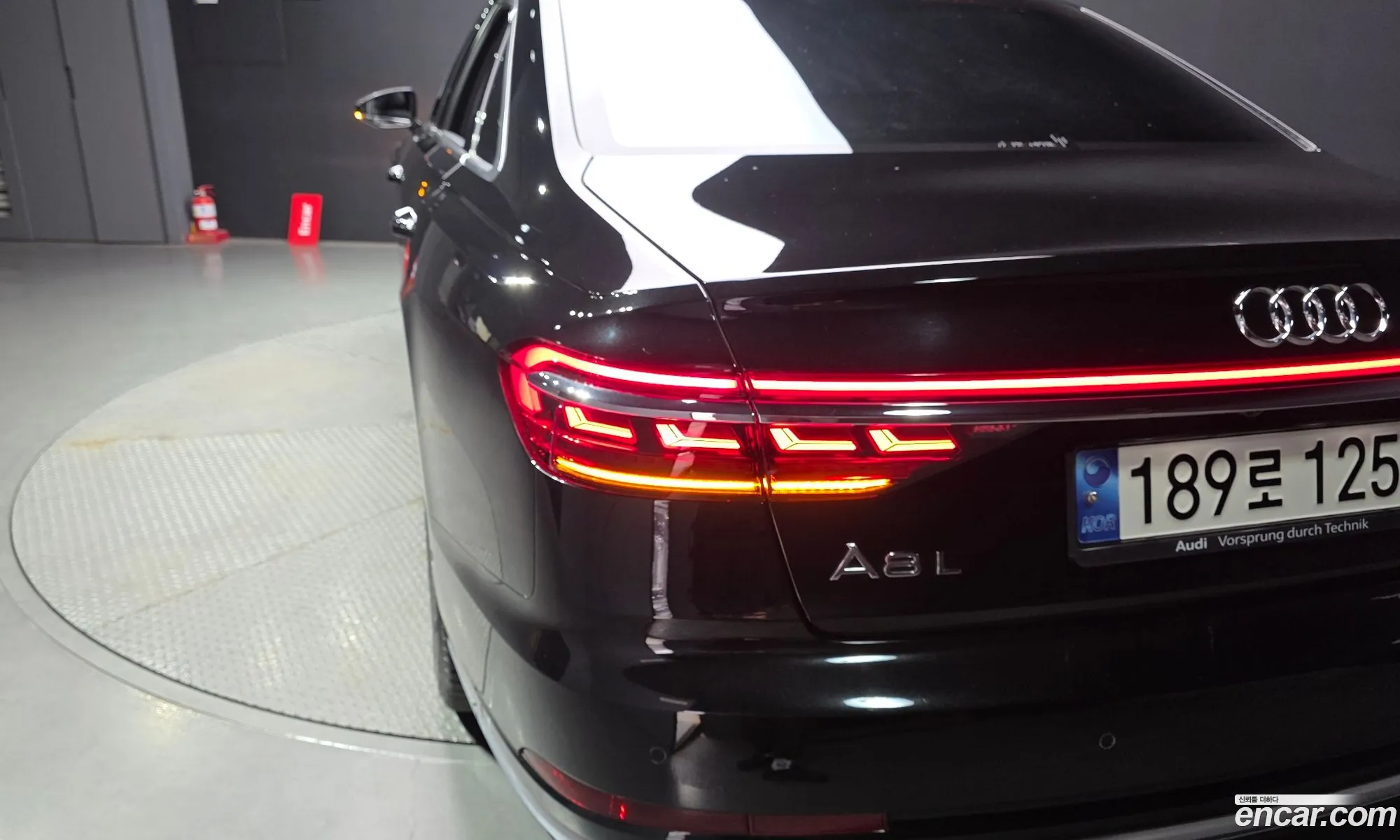Audi A8 2021 WAUZZZF87MN013025 — 27