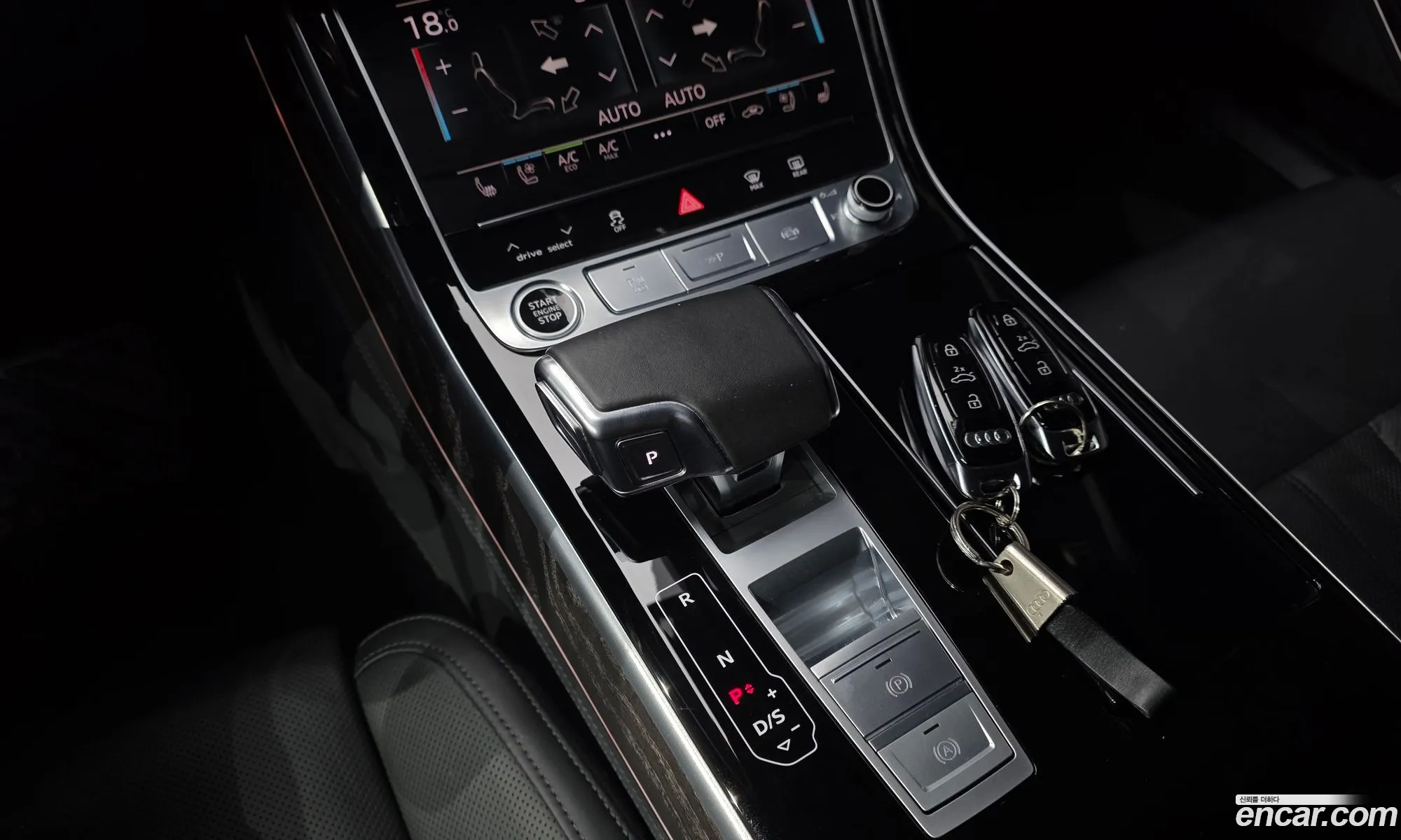 Audi A8 2021 WAUZZZF87MN013025 — 39