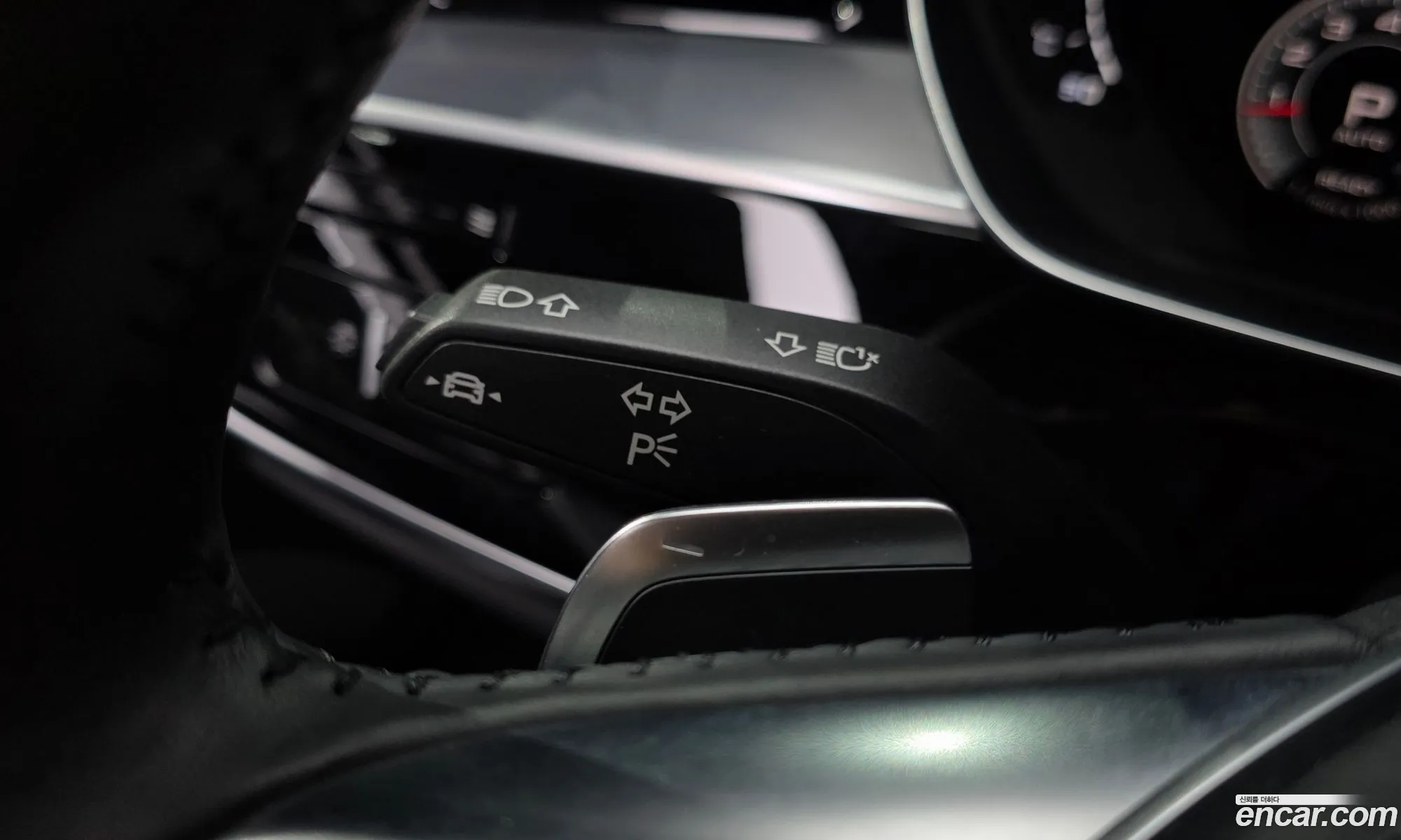 Audi A8 2021 WAUZZZF87MN013025 — 2