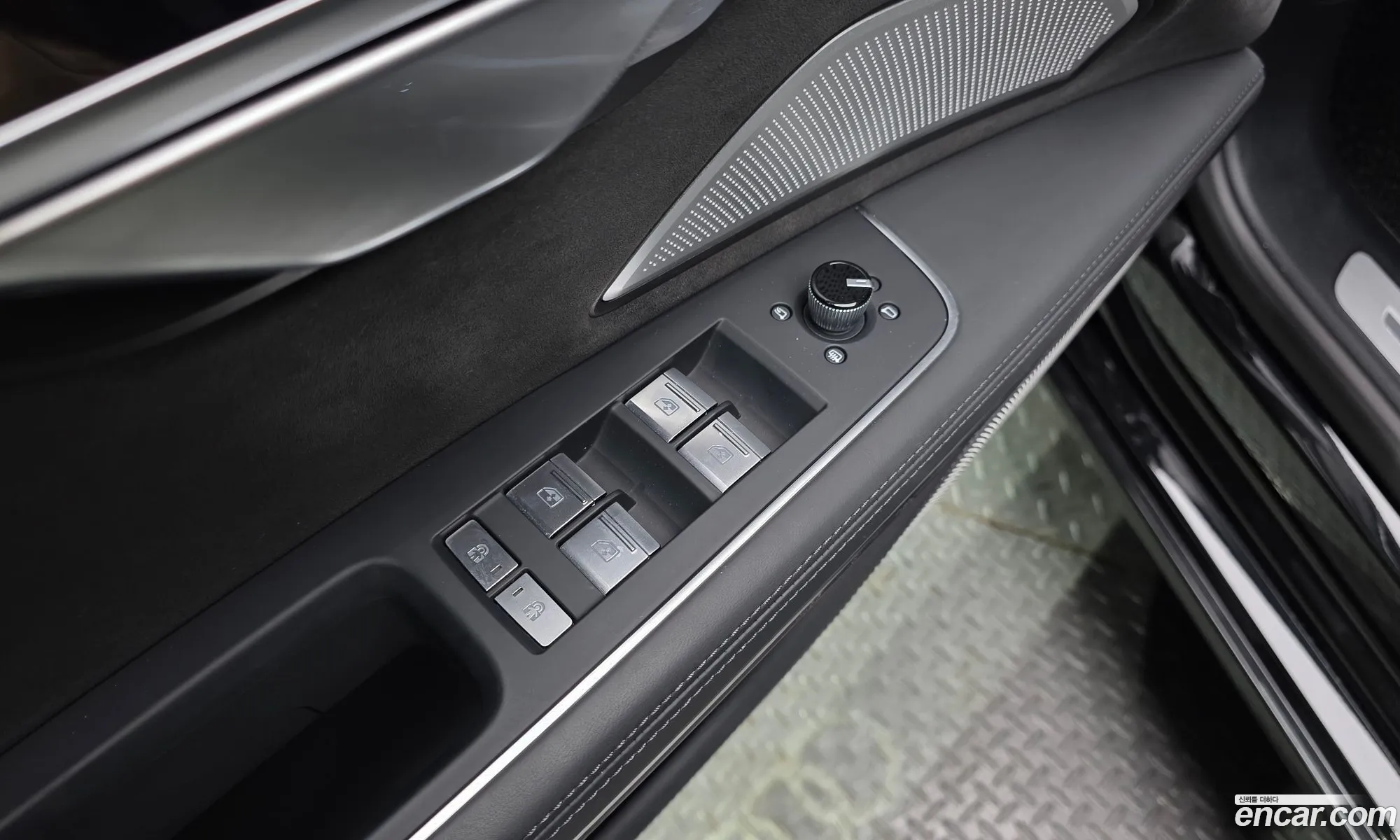 Audi A8 2021 WAUZZZF87MN013025 — 6
