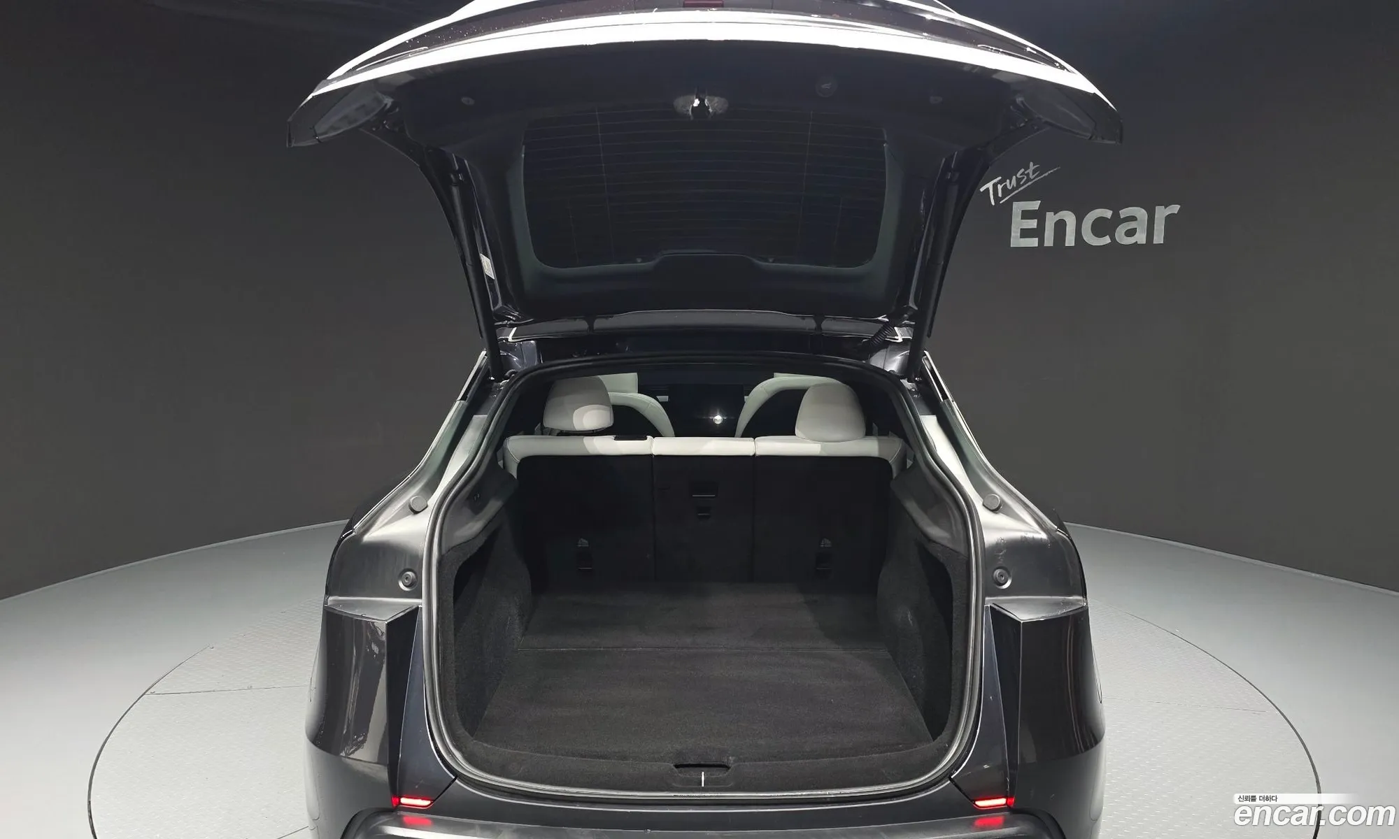 Tesla Model Y 2026 LRWYGCFJ8TC543158 — 16