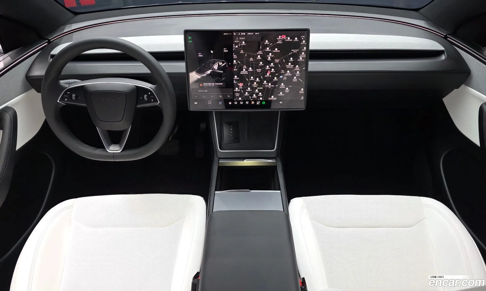 Tesla Model Y 2026 LRWYGCFJ8TC543158 — 15