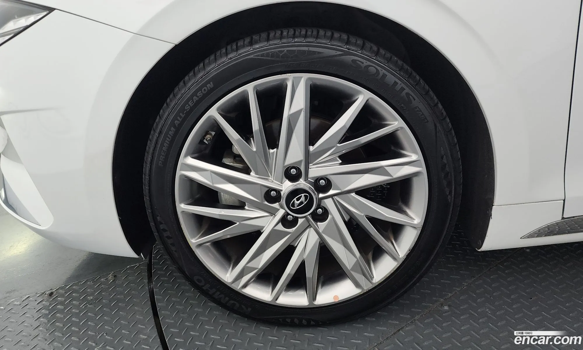 Hyundai Grandeur IG 2022 — 19