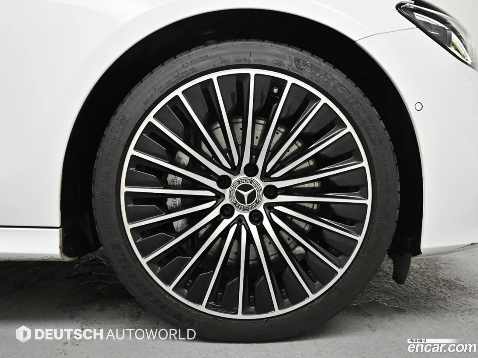 Mercedes-Benz E-Class W214 2024 — 13