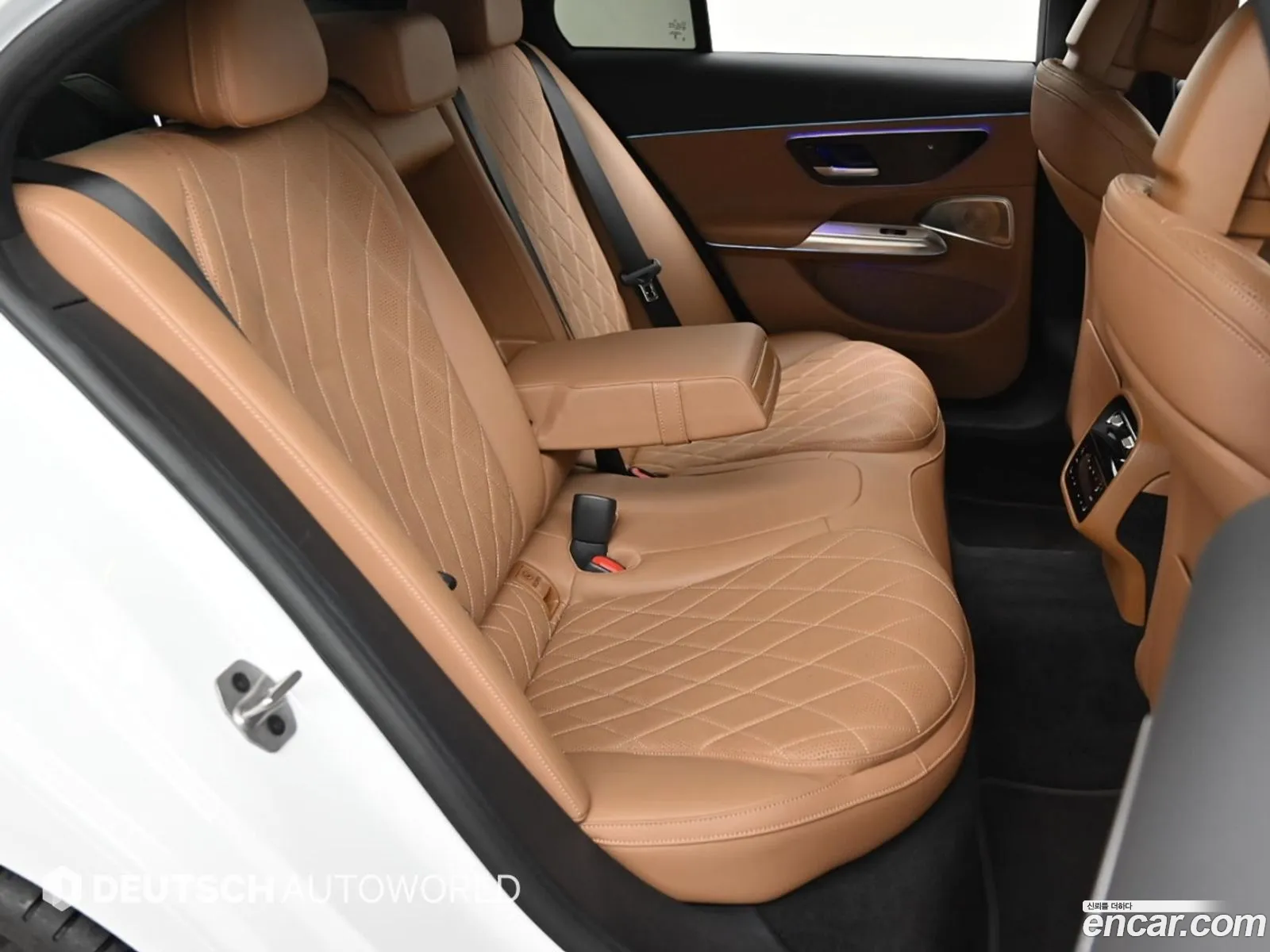 Mercedes-Benz E-Class W214 2024 — 4