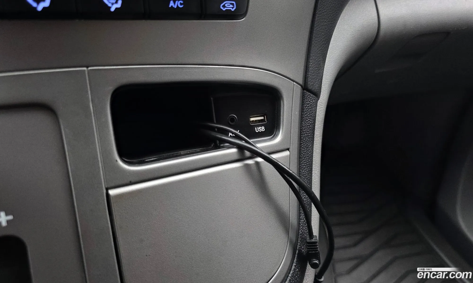 Hyundai Grand Starex 2019 — 19