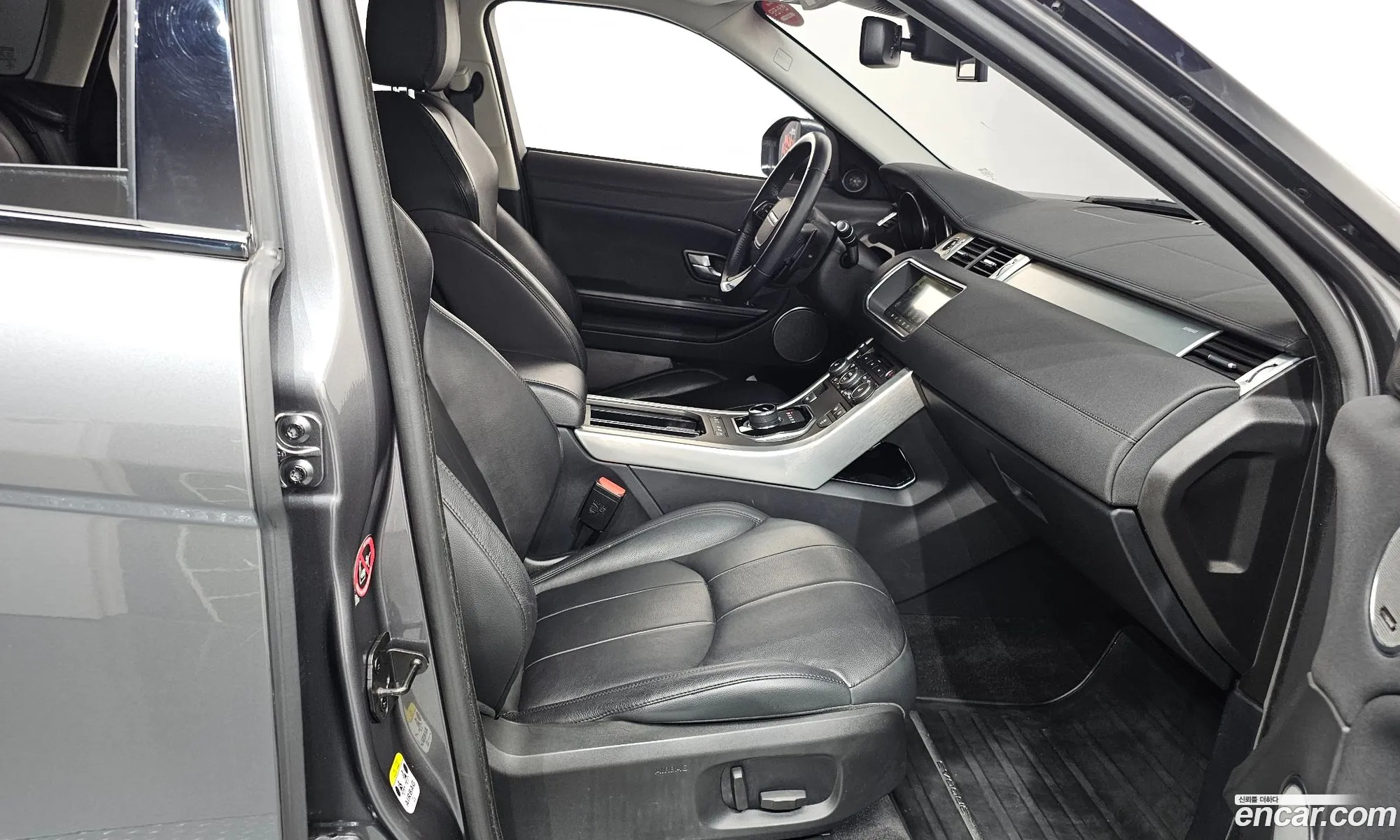 Land Rover Range Rover Evoque 2019 SALVA2BN0KH344819 — 8