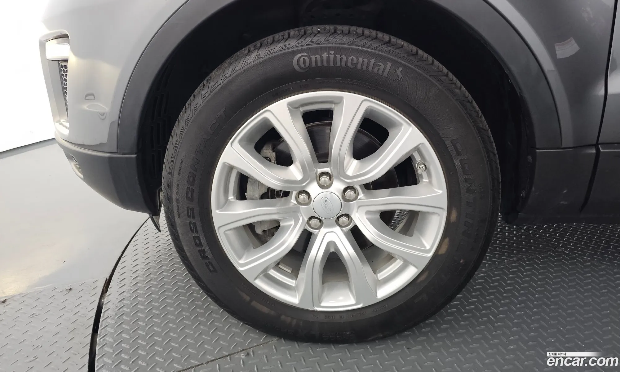 Land Rover Range Rover Evoque 2019 SALVA2BN0KH344819 — 29
