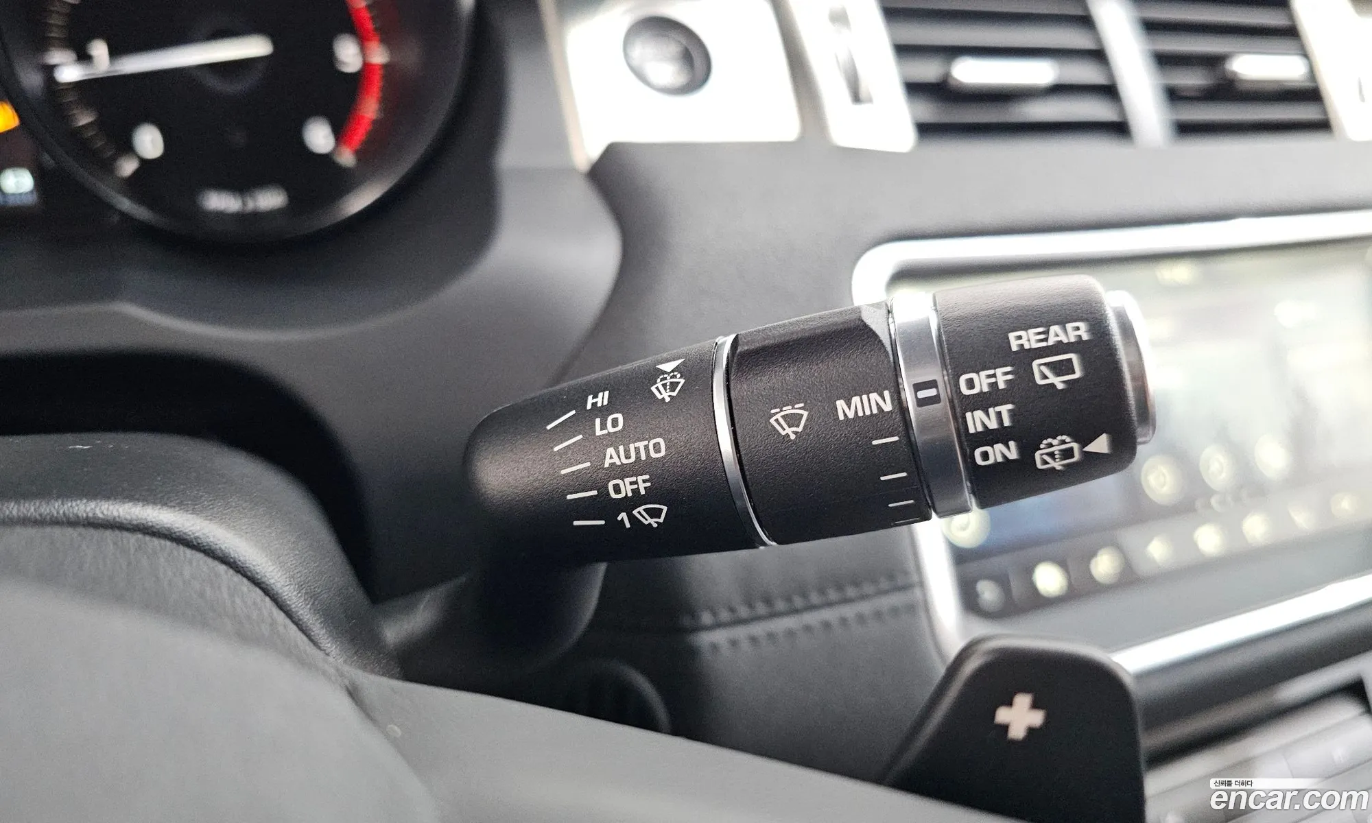 Land Rover Range Rover Evoque 2019 SALVA2BN0KH344819 — 15