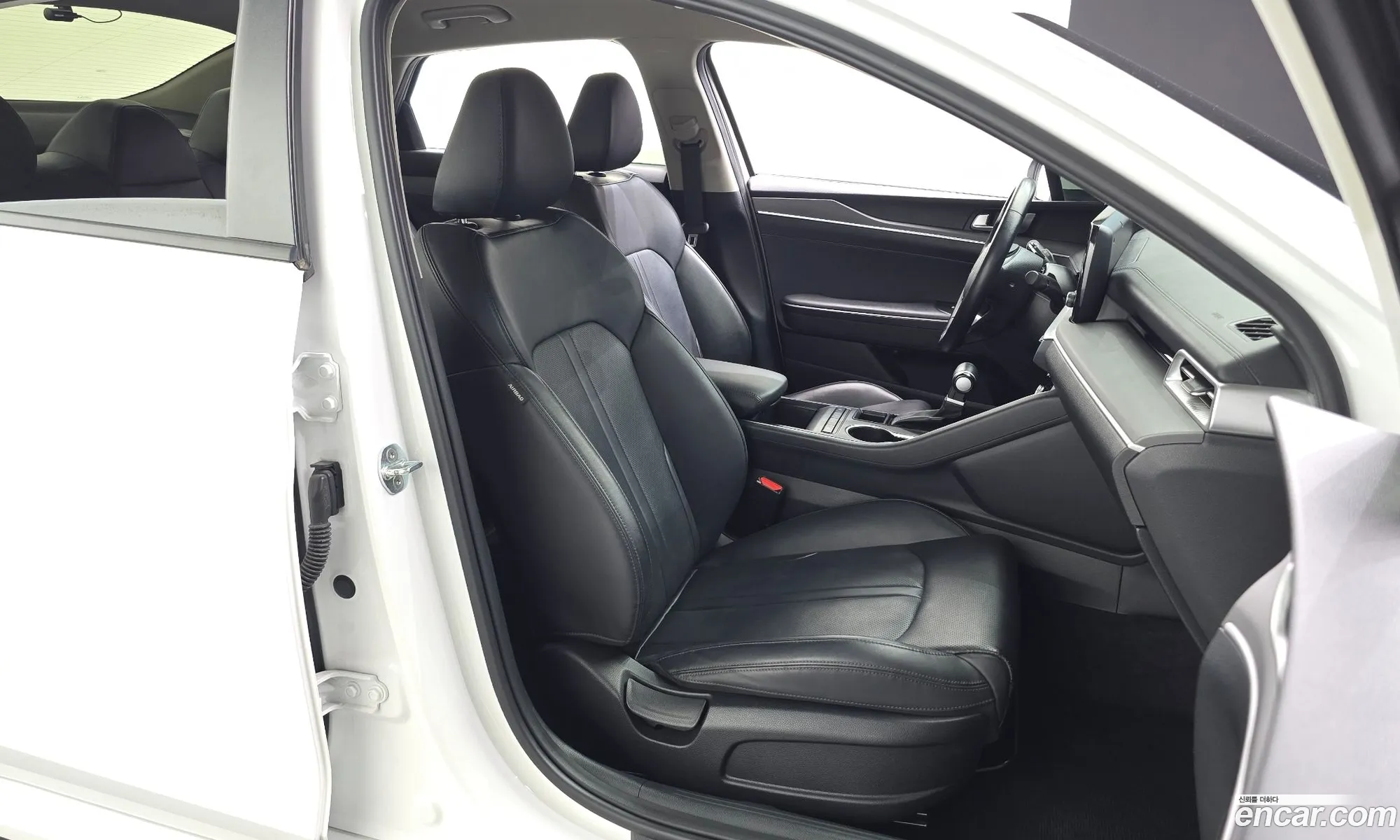 Kia K5 2022 — 16