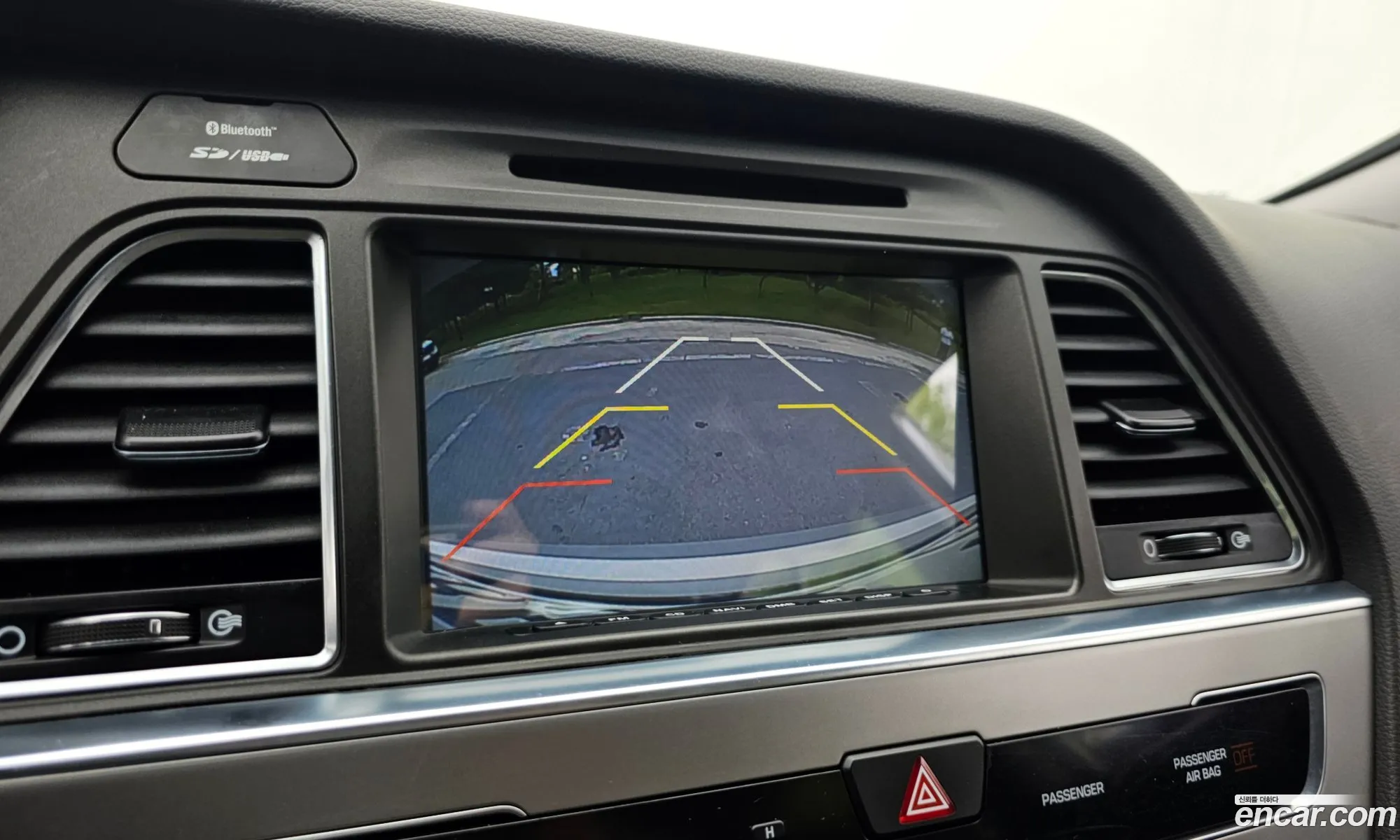 Hyundai LF Sonata 2015 — 28