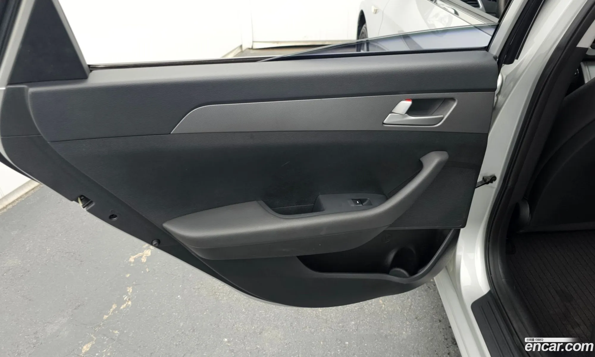 Hyundai LF Sonata 2015 — 22