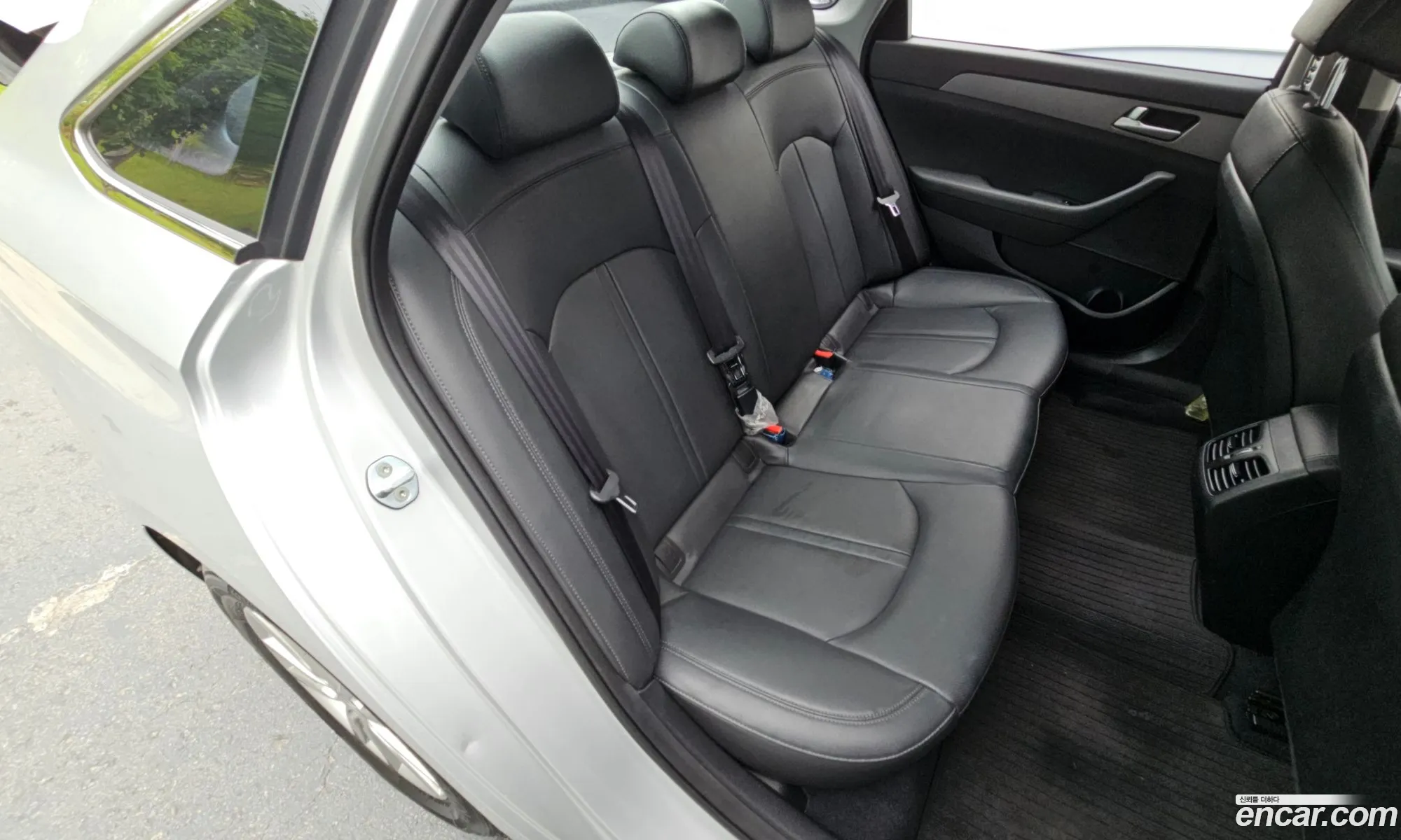 Hyundai LF Sonata 2015 — 15