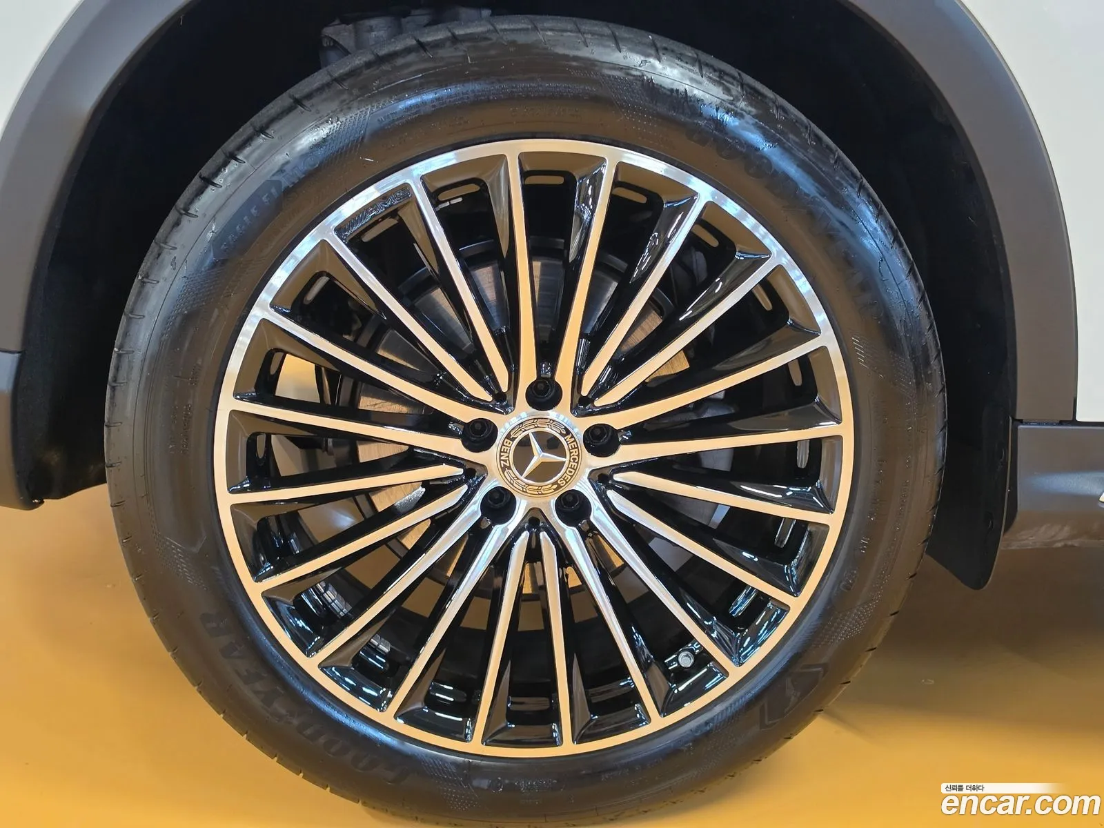 Mercedes-Benz GLC-Class X254 2025 — 11