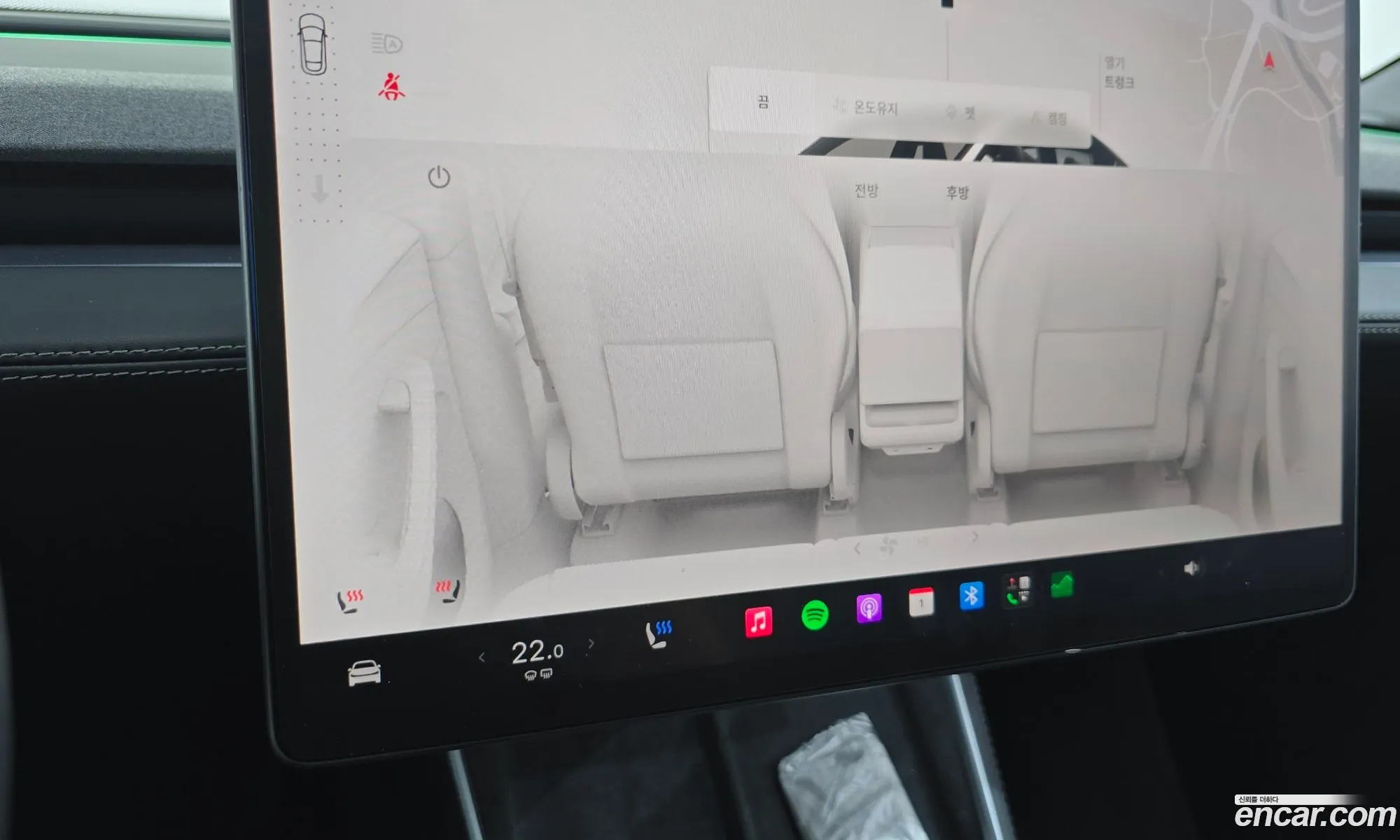 Tesla Model Y 2025 LRWYGCEK0SC053001 — 9