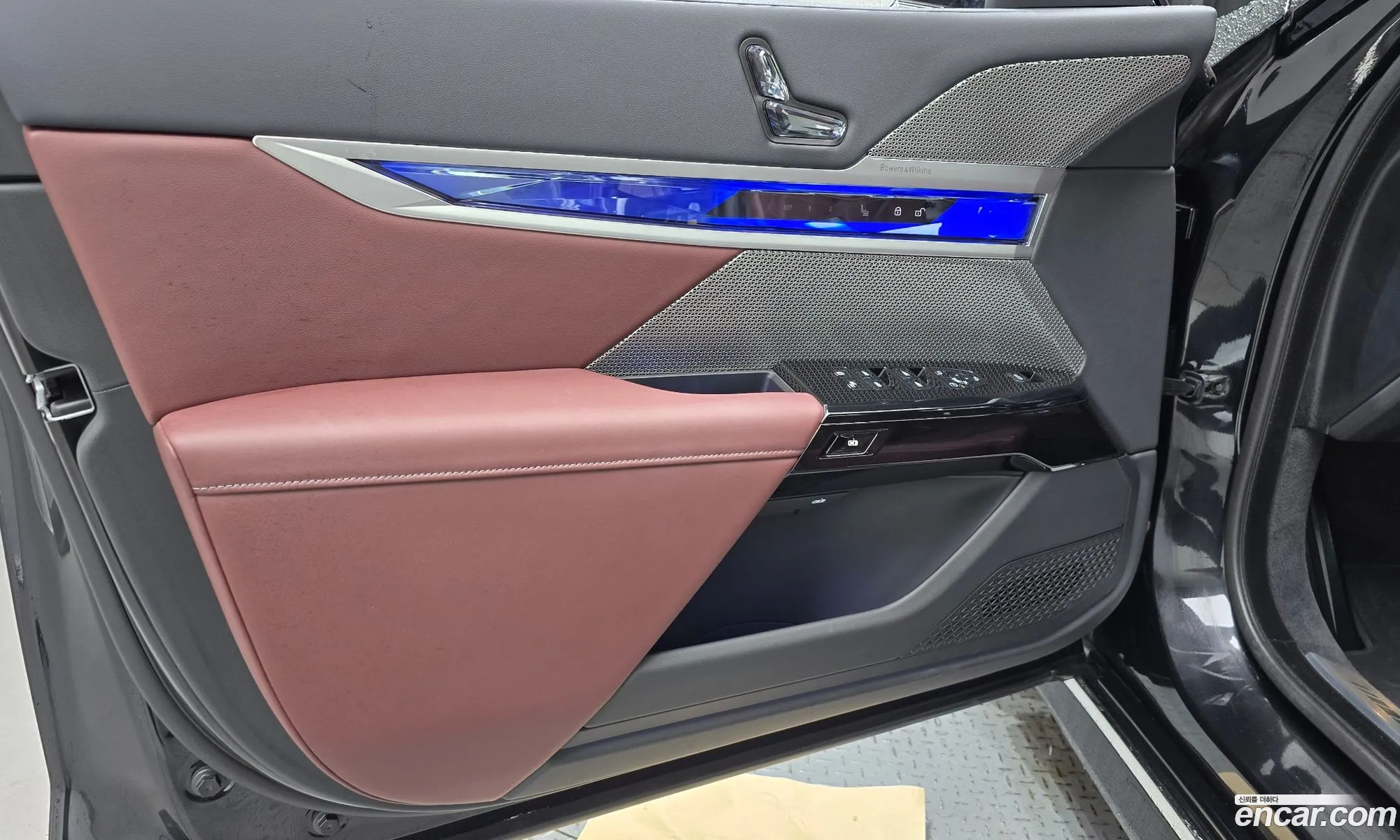 BMW i7 2025 — 28