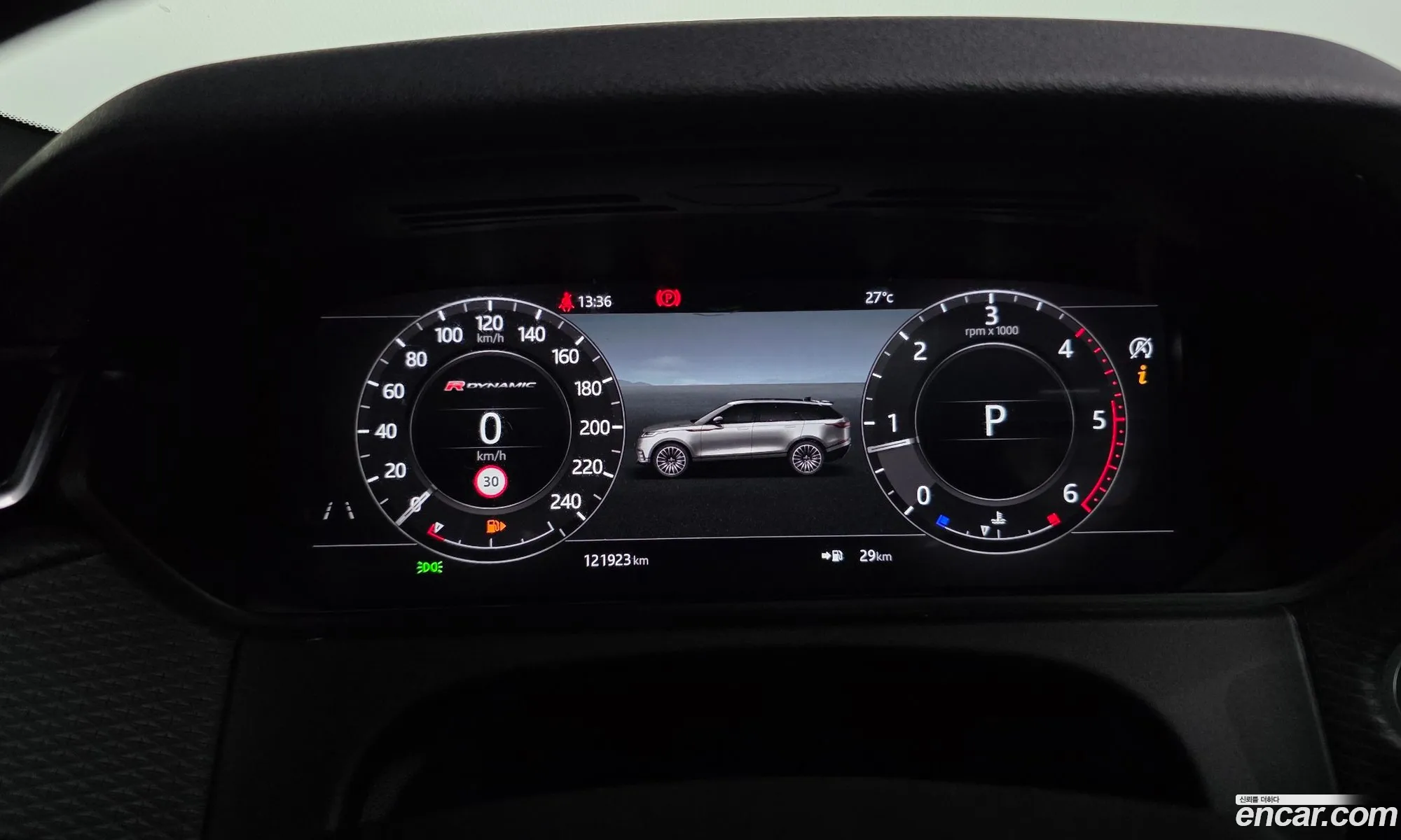 Land Rover Range Rover Velar 2019 — 13