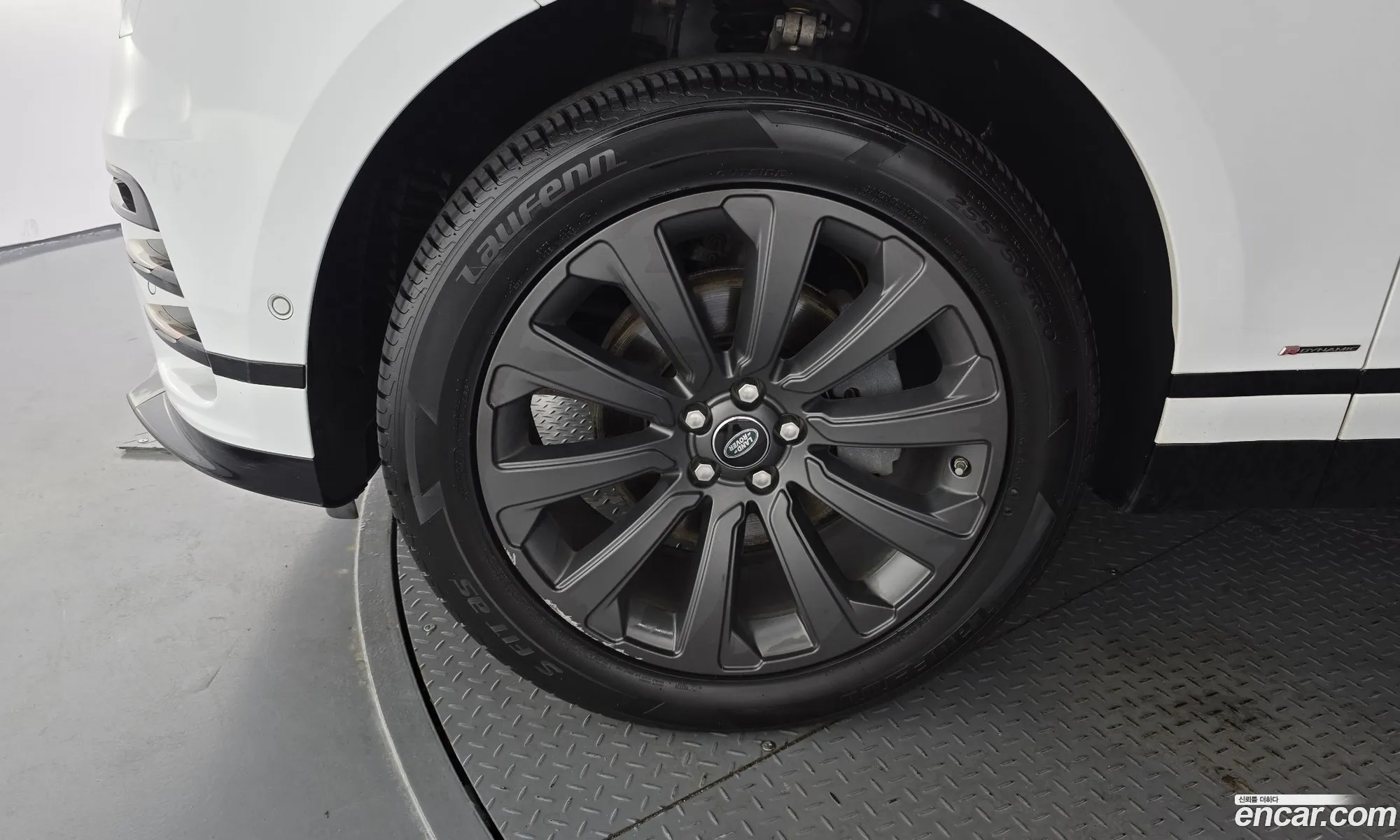 Land Rover Range Rover Velar 2019 — 6