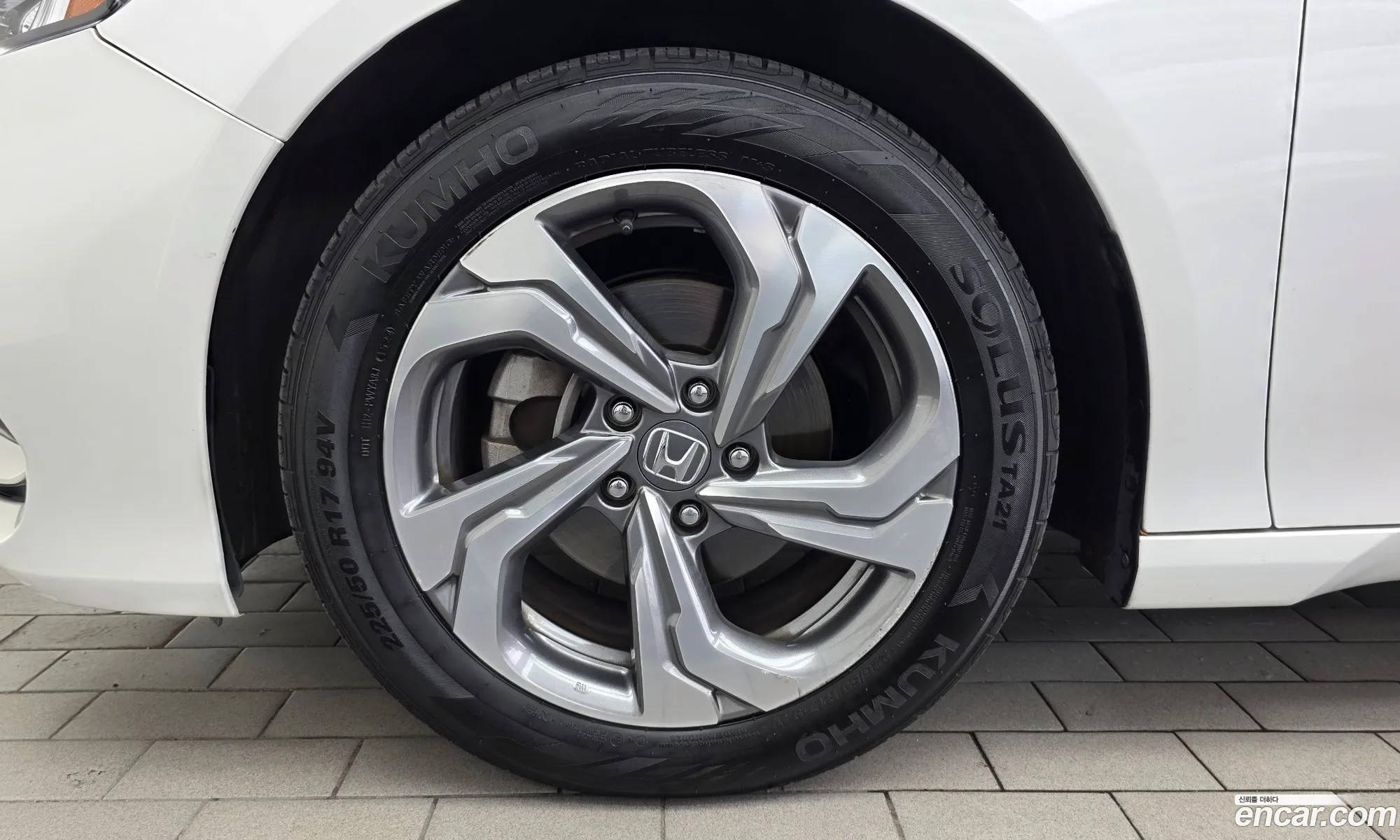 Honda Accord 10th Gen 2019 — 9