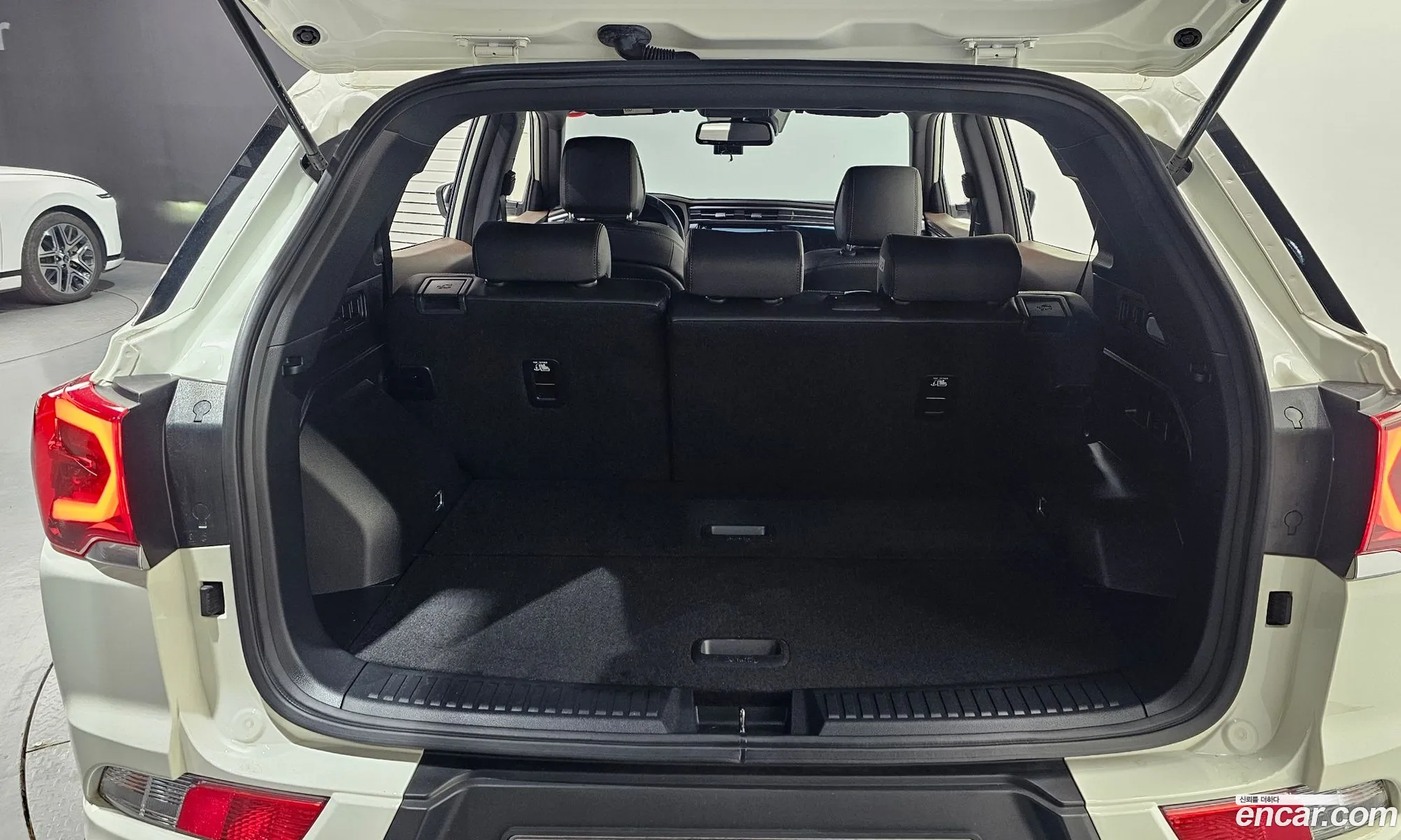 KG Mobility (SsangYong) Beautiful Korando 2019 — 14