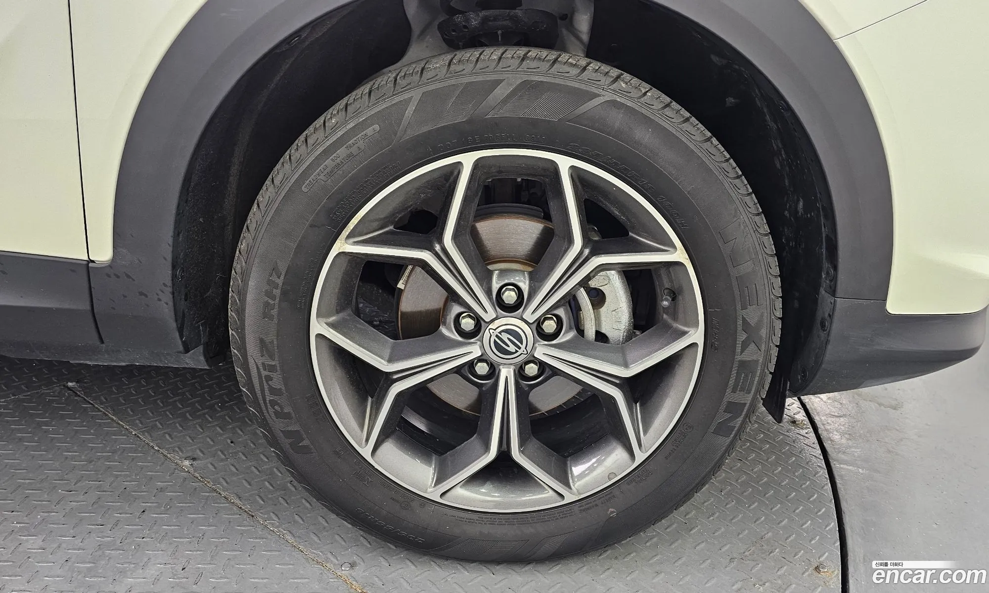 KG Mobility (SsangYong) Beautiful Korando 2019 — 8
