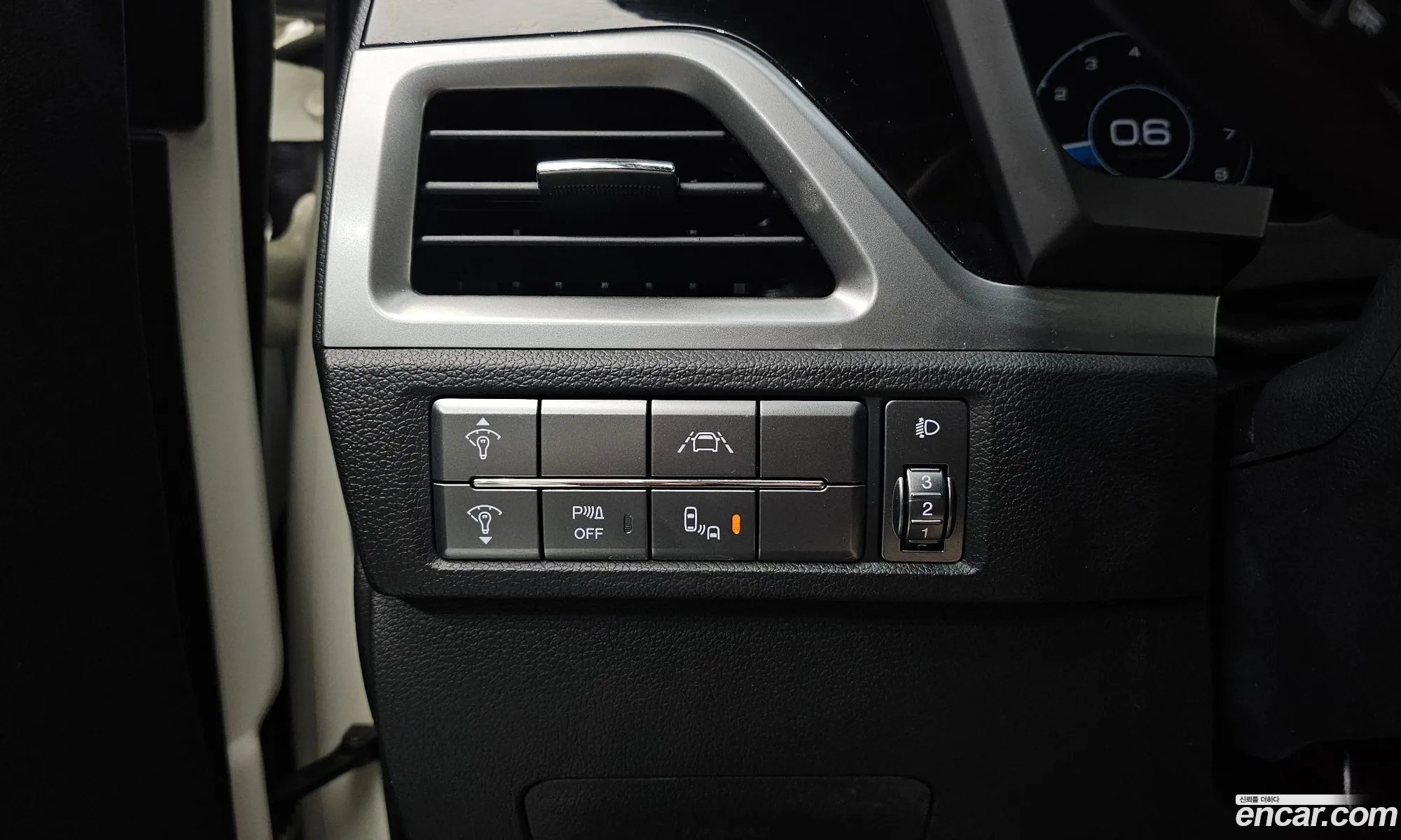 KG Mobility (SsangYong) Beautiful Korando 2019 — 13