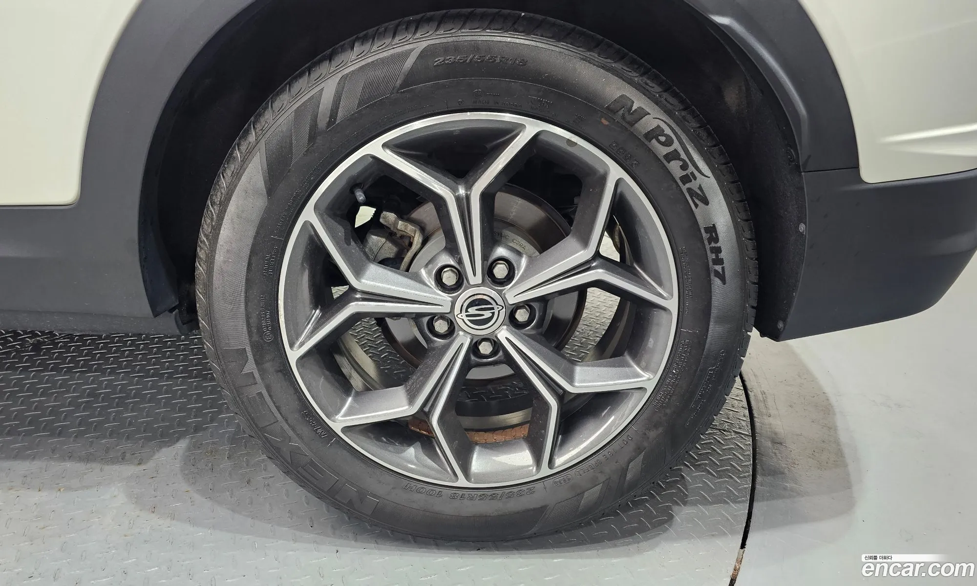 KG Mobility (SsangYong) Beautiful Korando 2019 — 18
