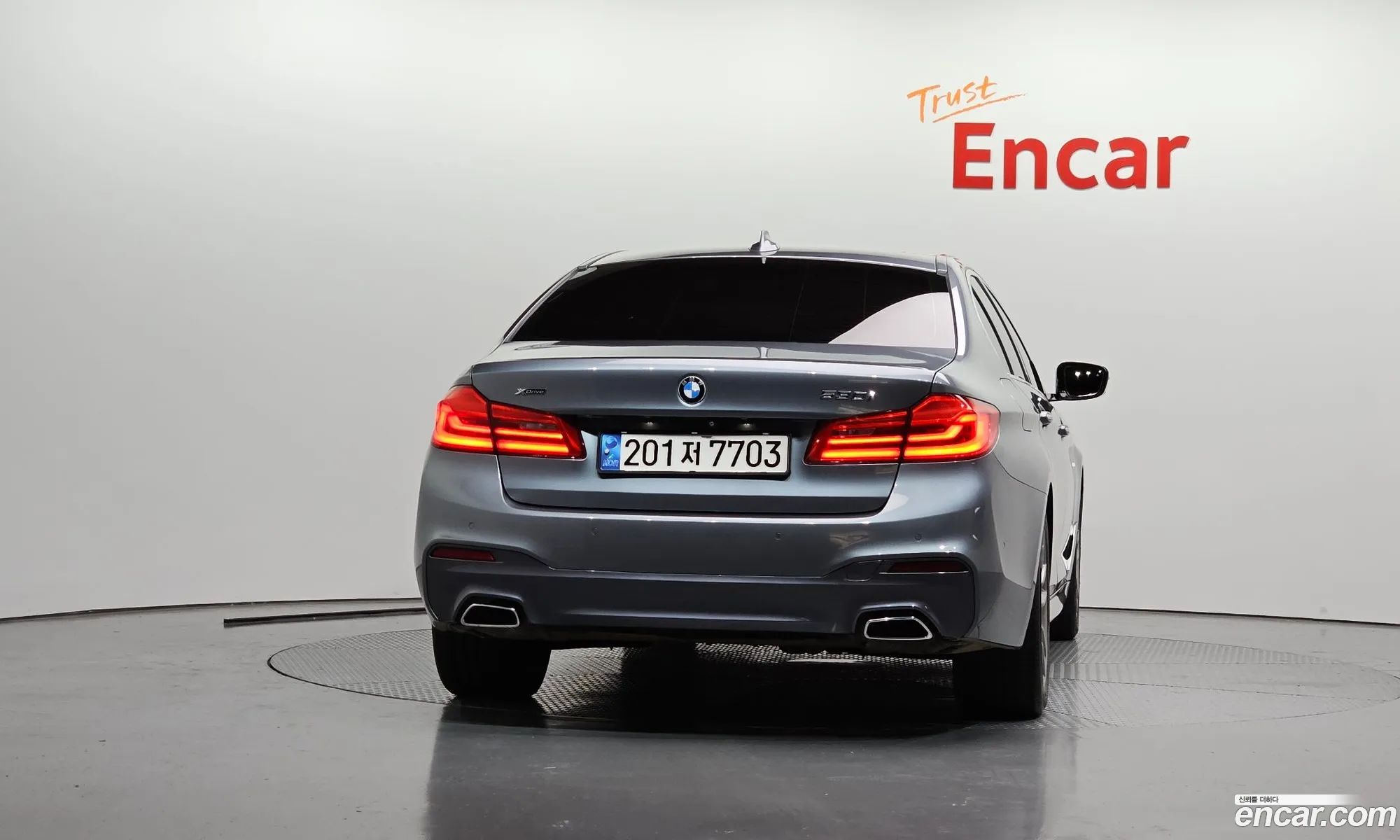 BMW 5 Series 2018 WBAJD9104JWC81780 — 4