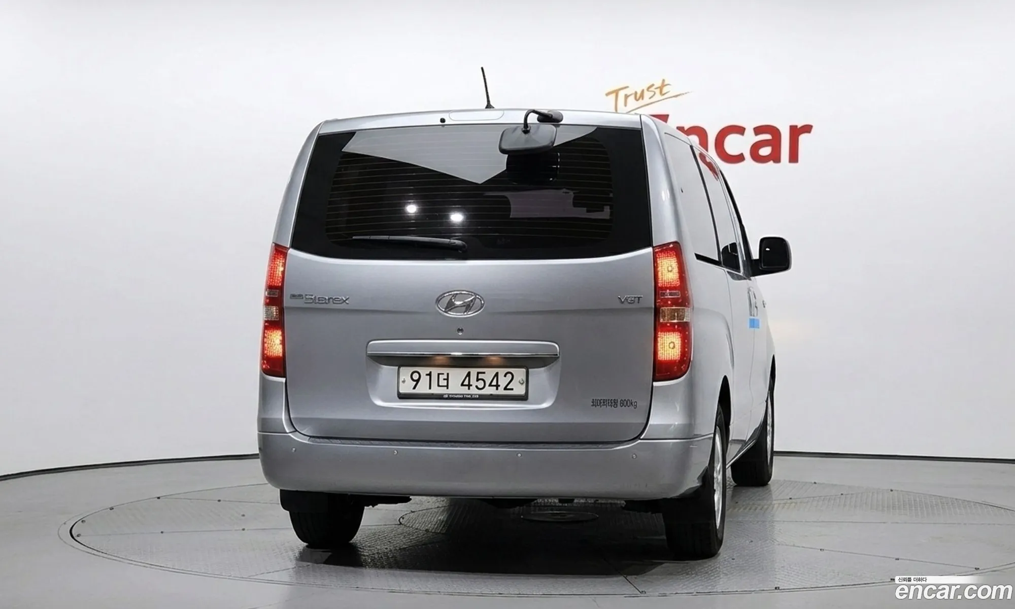Hyundai Grand Starex 2021 — 19
