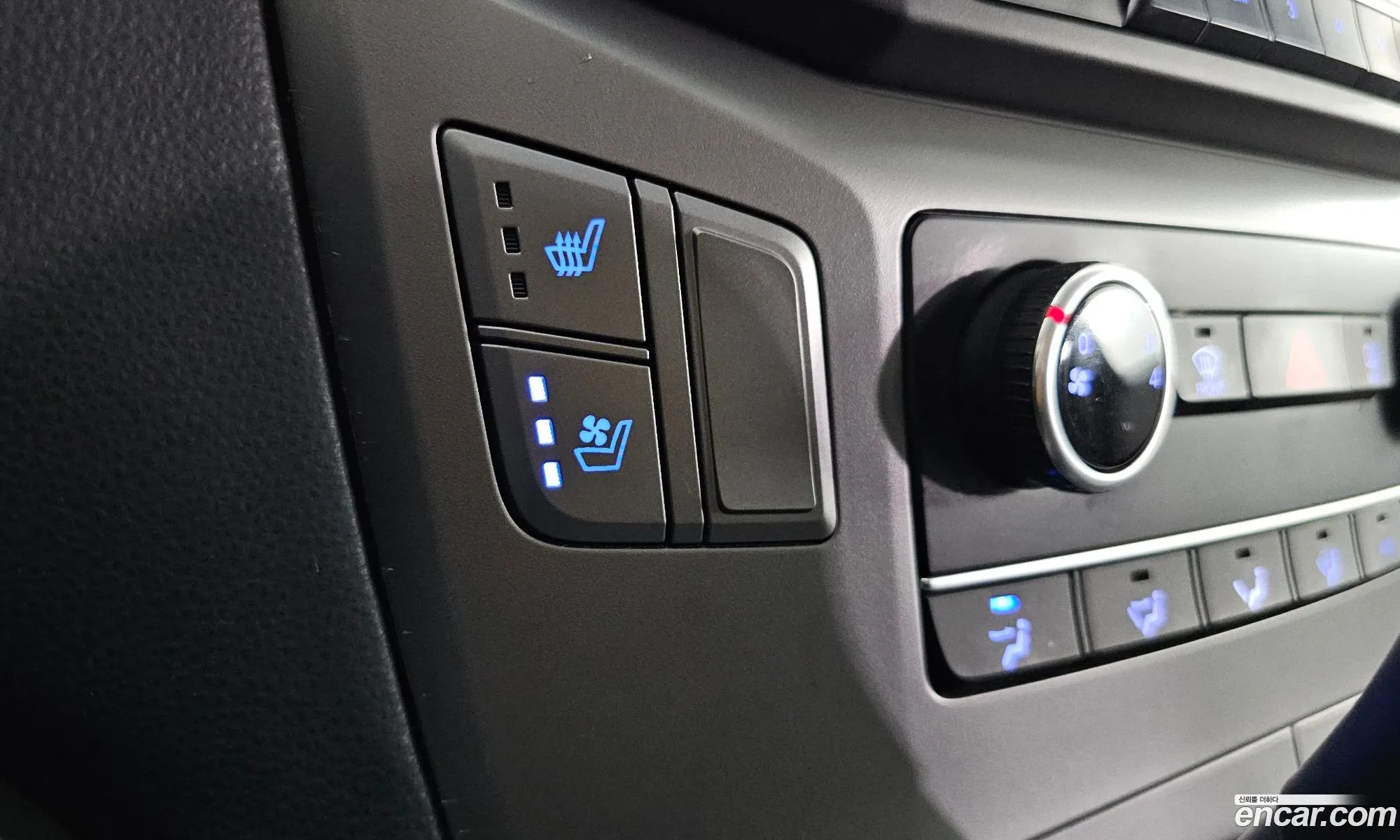 Hyundai Grand Starex 2021 — 18