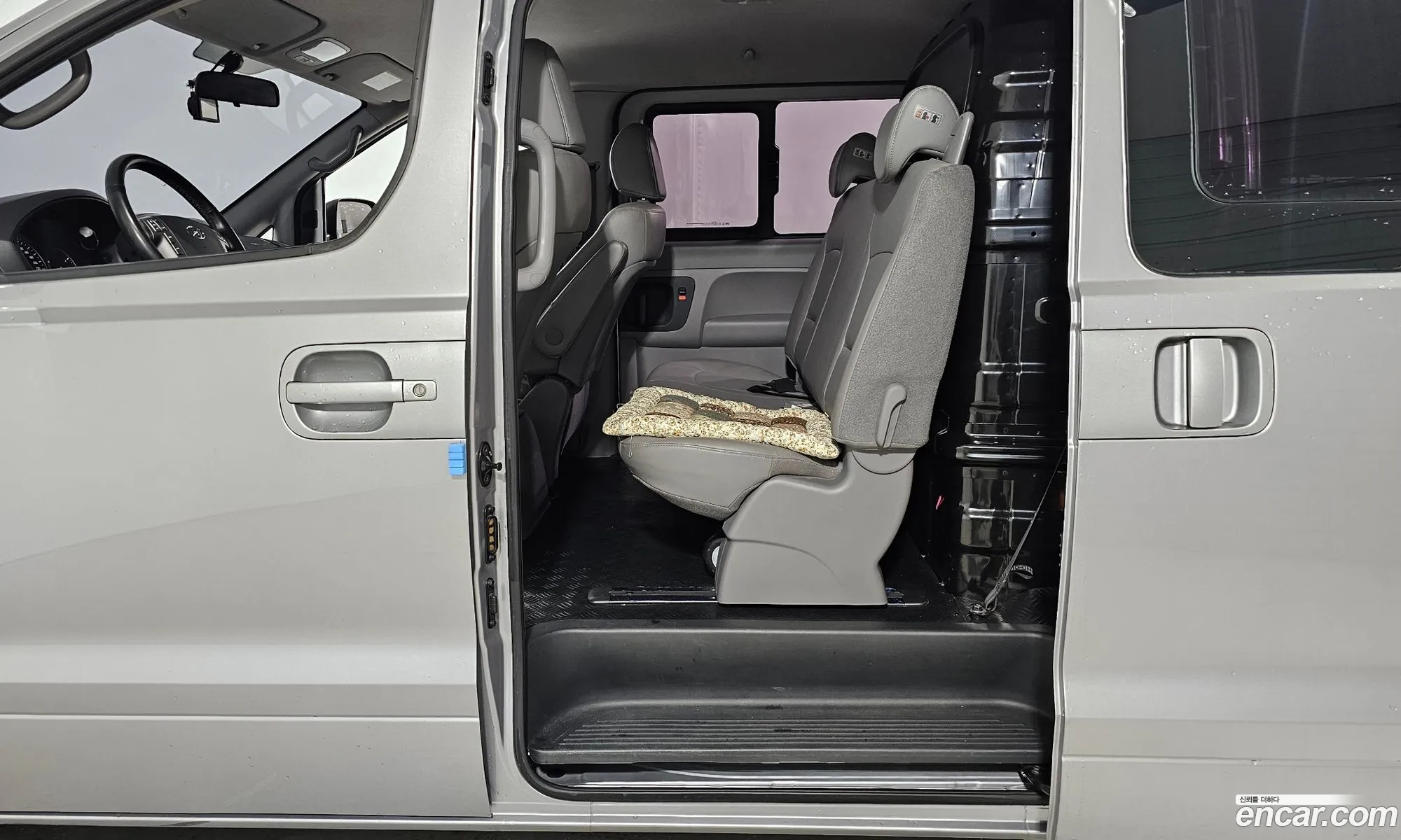 Hyundai Grand Starex 2021 — 3