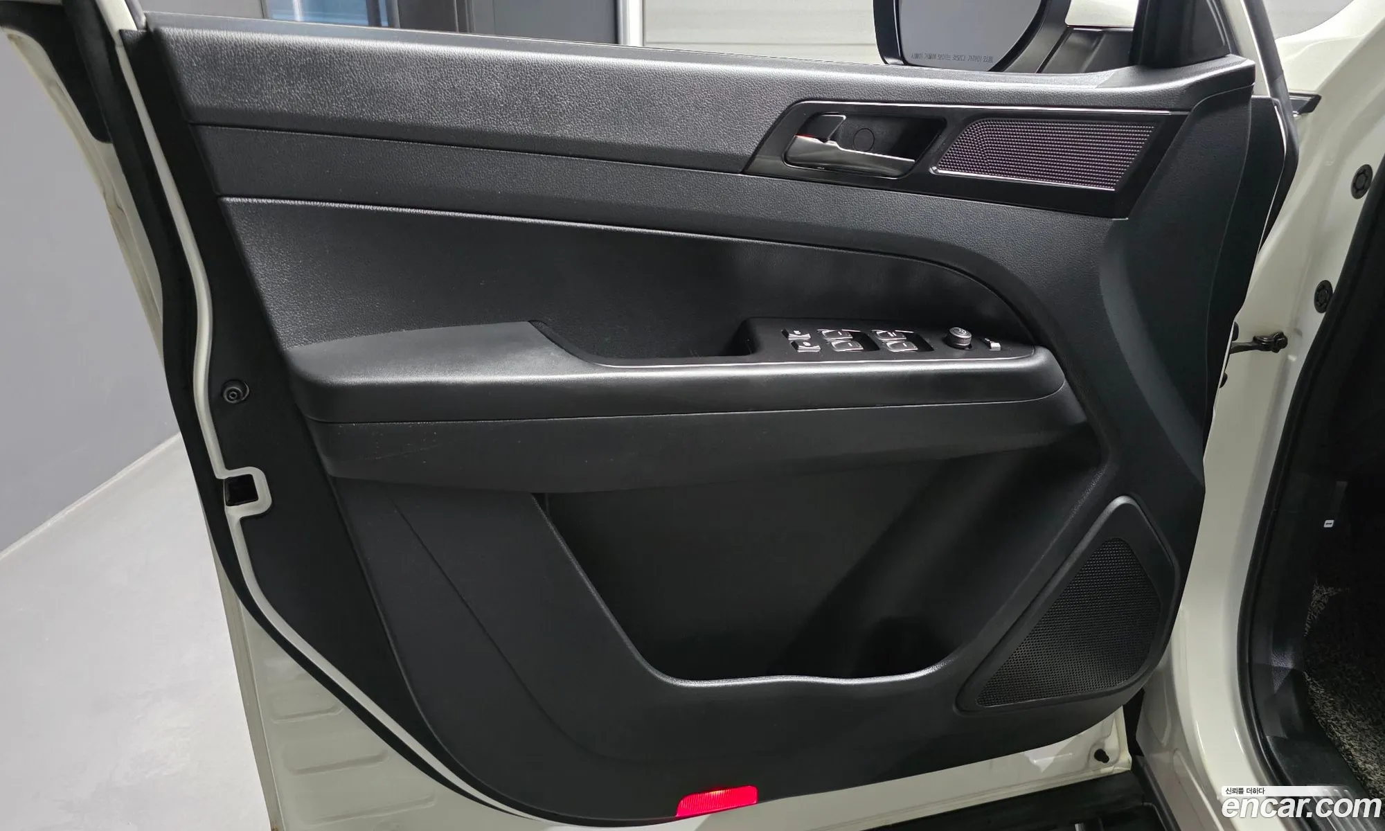 KG Mobility (SsangYong) Rexton Sports 2019 — 24