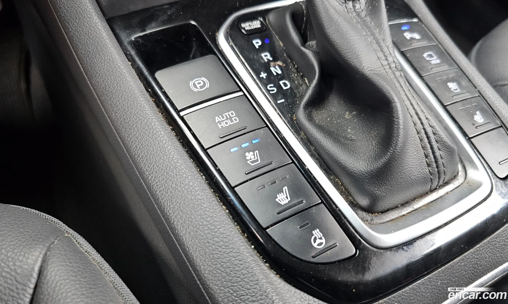 Hyundai Ioniq Hybrid 2020 — 13