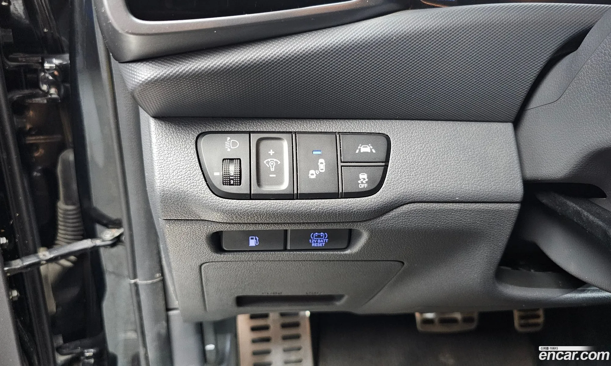 Hyundai Ioniq Hybrid 2020 — 16
